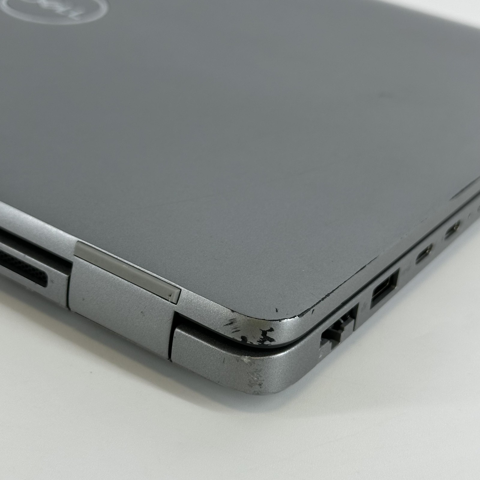 Dell Latitude 5450 14 Gray FHD 1.7 GHz Ultra 7 165U 16GB 512GB SSD Good