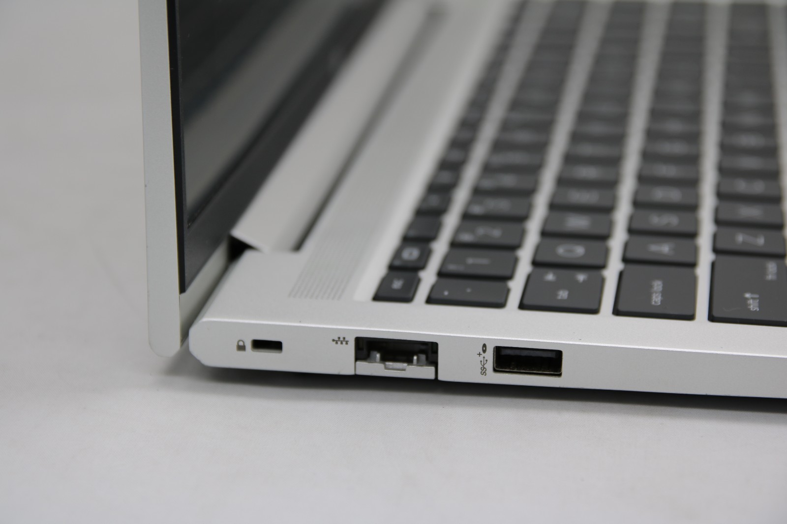 HP ProBook 640 G8 – i5-1145G7 – 16GB, 512GB, Windows 11 +Adapter