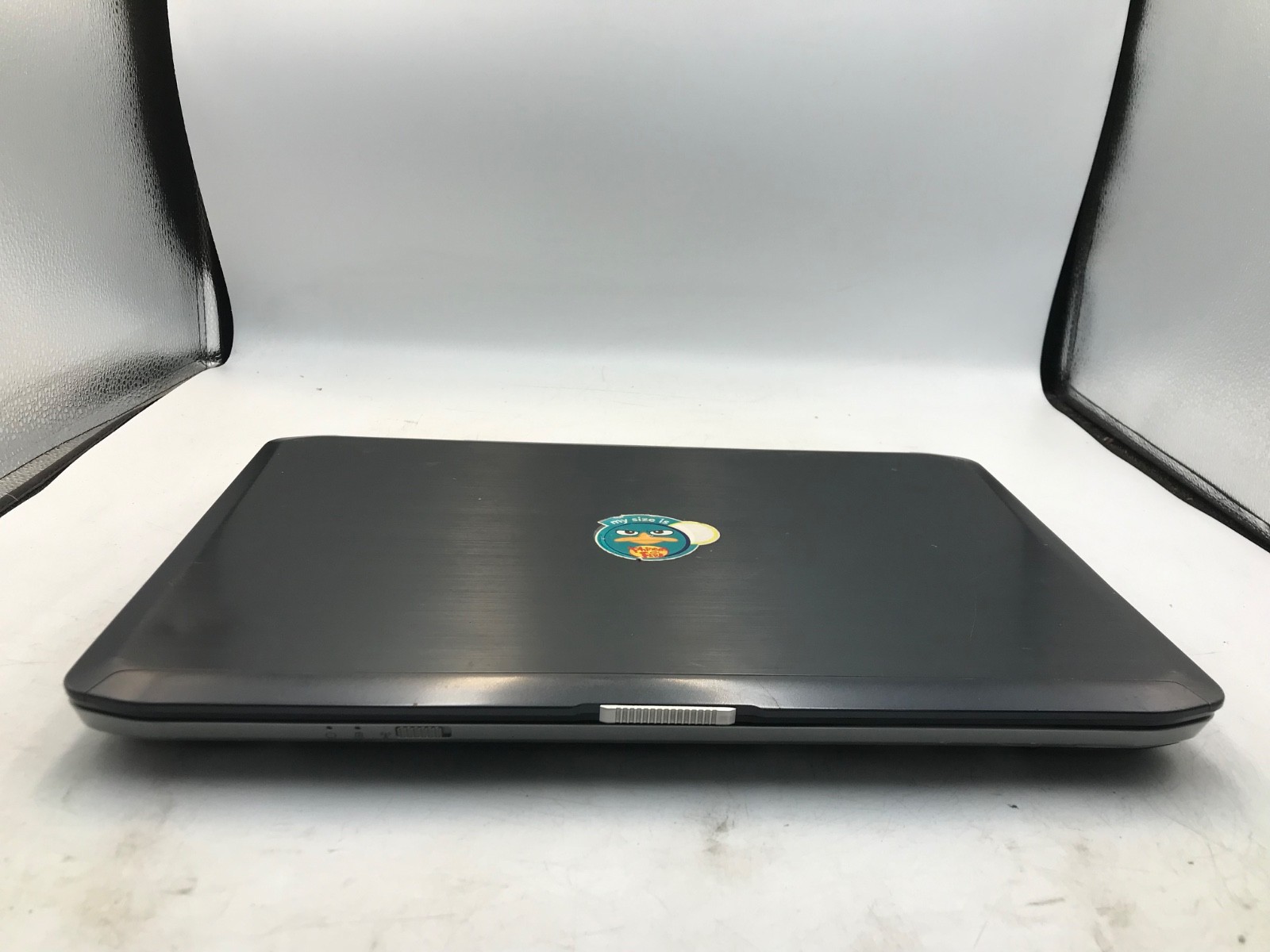 Dell Latitude E5420 Intel Core i5-2520M 2.5 GHz 14″ Laptop-BOOTS/MISSING PART-MZ