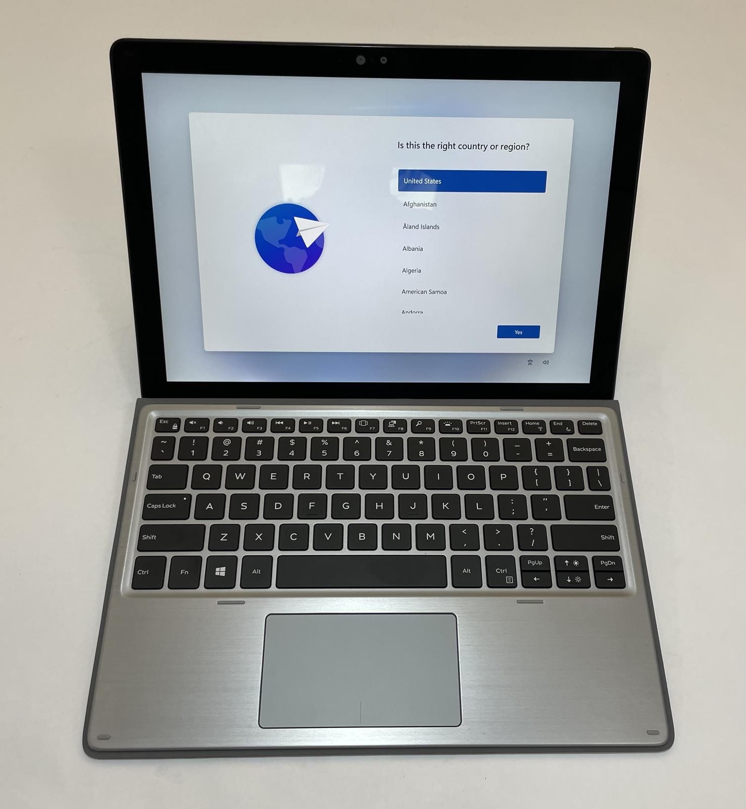 DELL LATITUDE 7200 12.3″ 2-IN-1 Tablet i5 8365U 8GB 256GB Windows 11 -Very Good