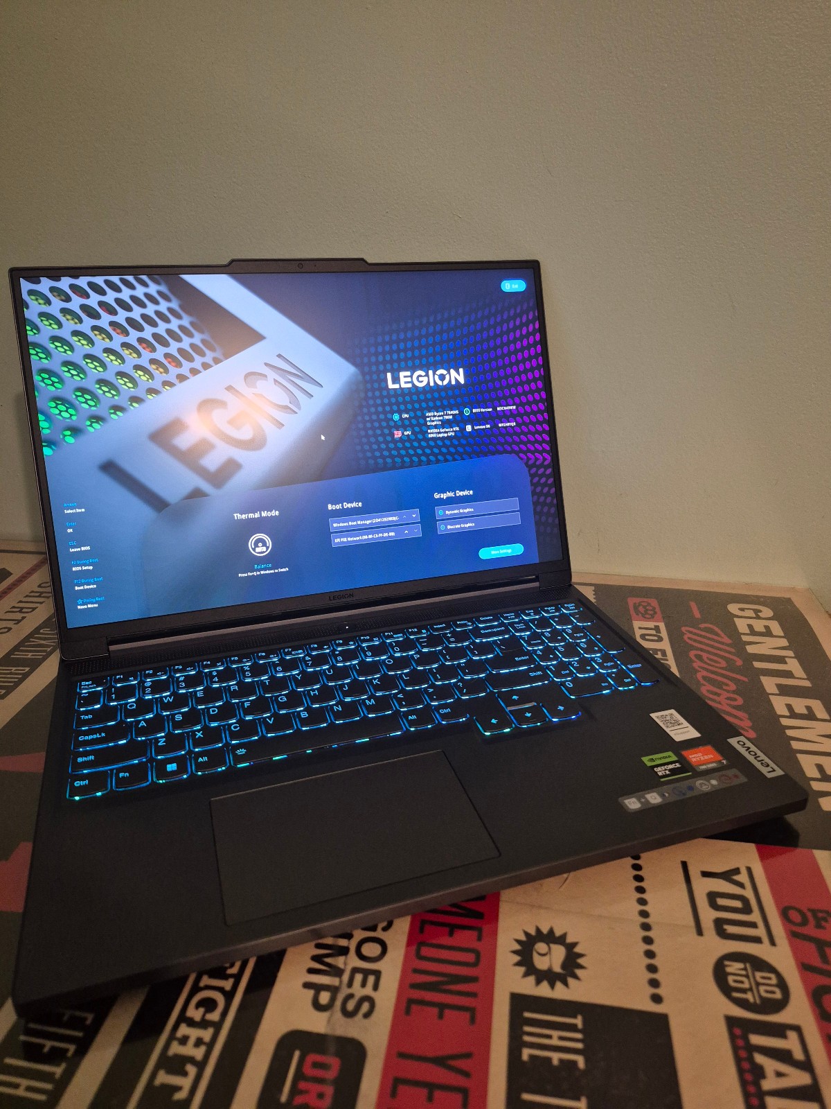 Lenovo Legion Slim 5 Gen 8 16″ 165Hz QHD+ Ryzen 7 7840HS 32GB 2TB RTX 4060