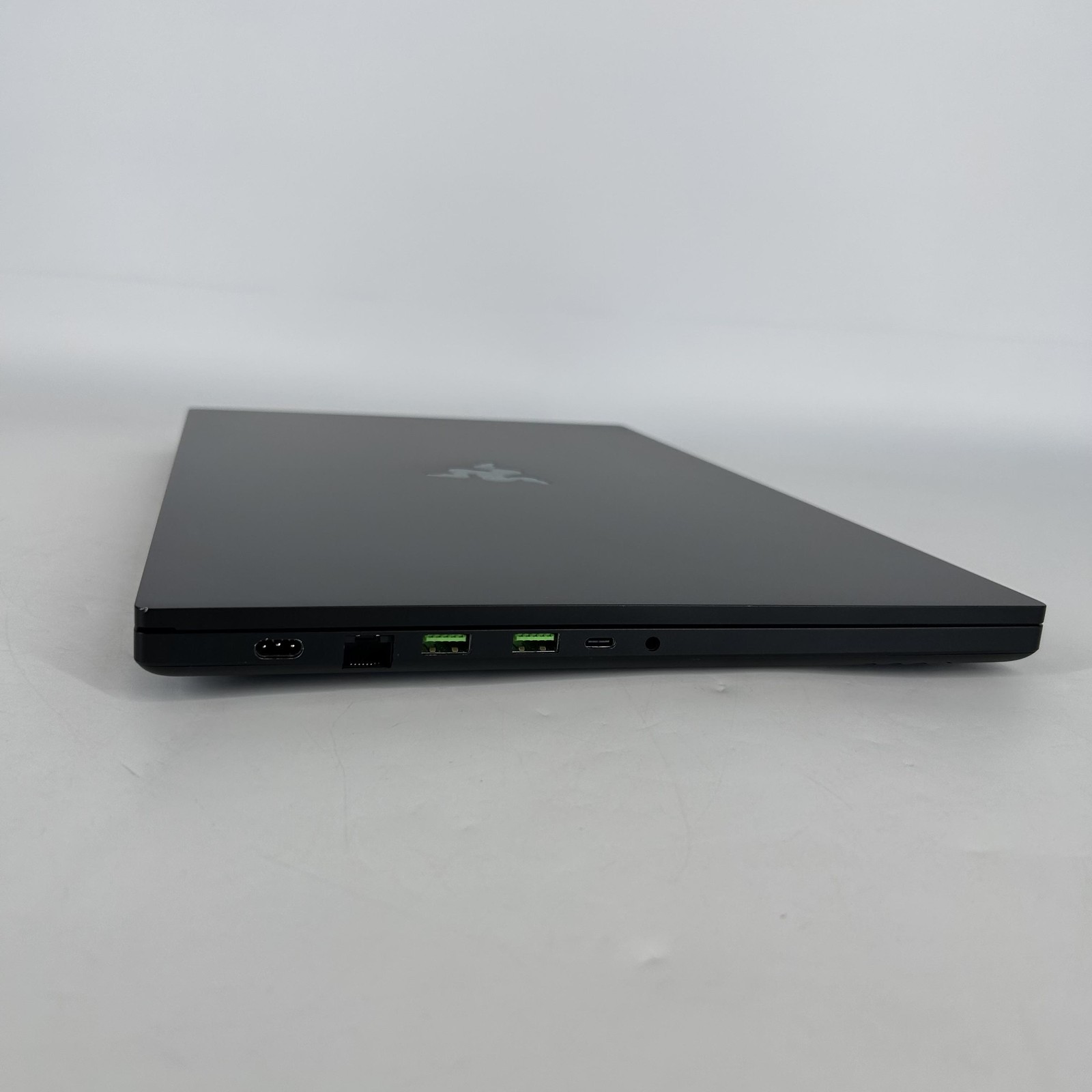 Razer Blade 17 144Hz 4K 2.5 GHz i9-12900H 64GB 1TB SSD RTX 3080 Ti Very Good