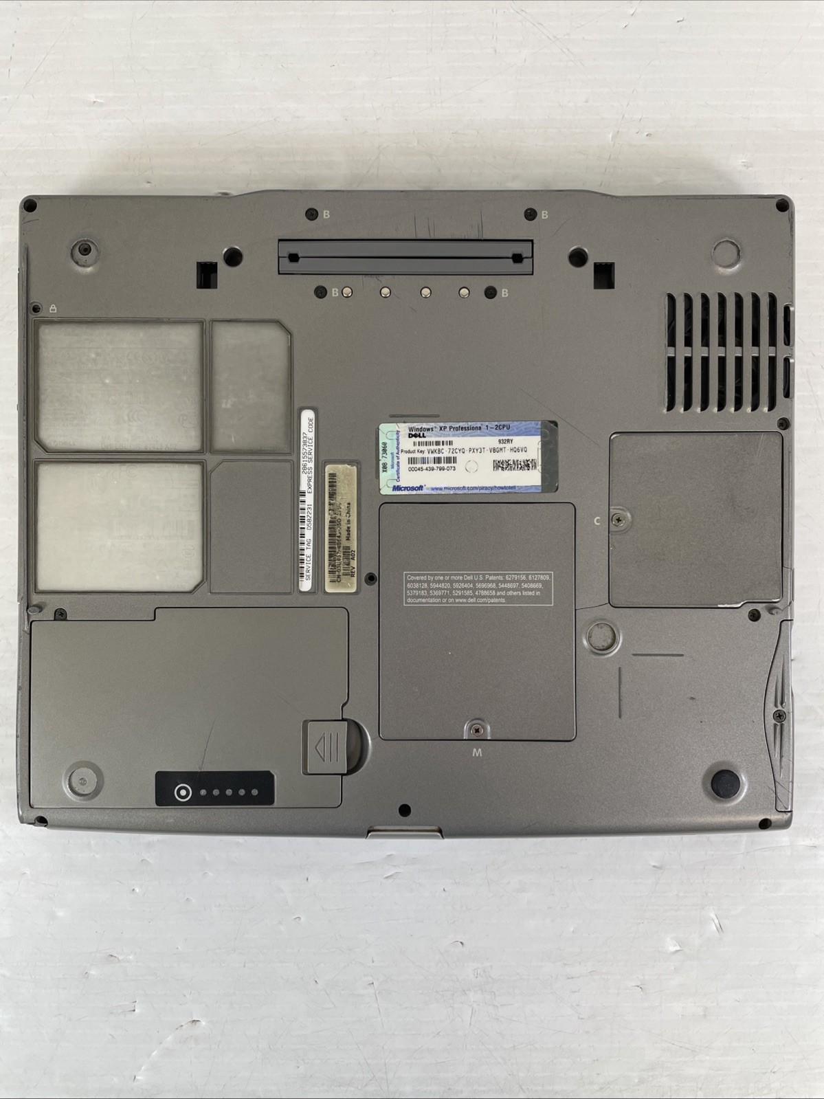 Retro Gaming Dell Latitude D600 Pentium M 1.4GHz 1GB RAM 60GB HDD Windows XP