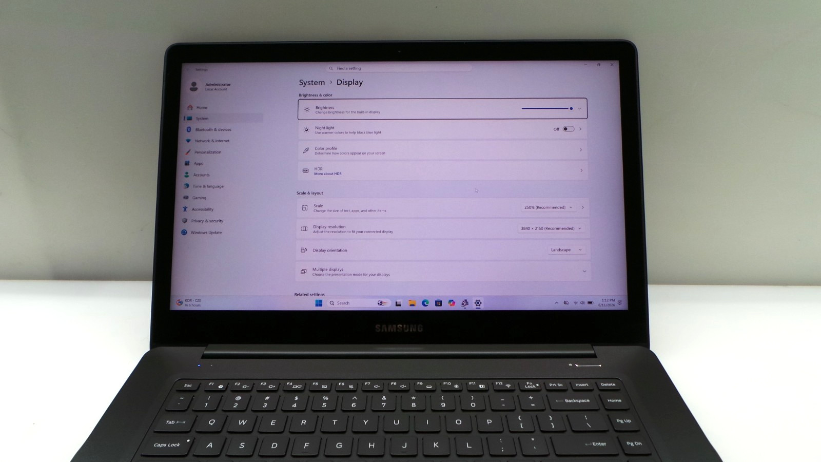 Samsung Notebook NP940Z5L | 15.6″ | i7-6700HQ | 8GB 256GB SSD | Touchscreen