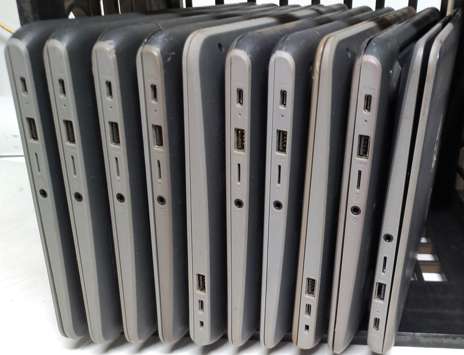 Lot of 10 HP Chromebook 11A G8 EE 16W64UT#ABA 11.6″ AMD A4 9120C 4GB For Repair