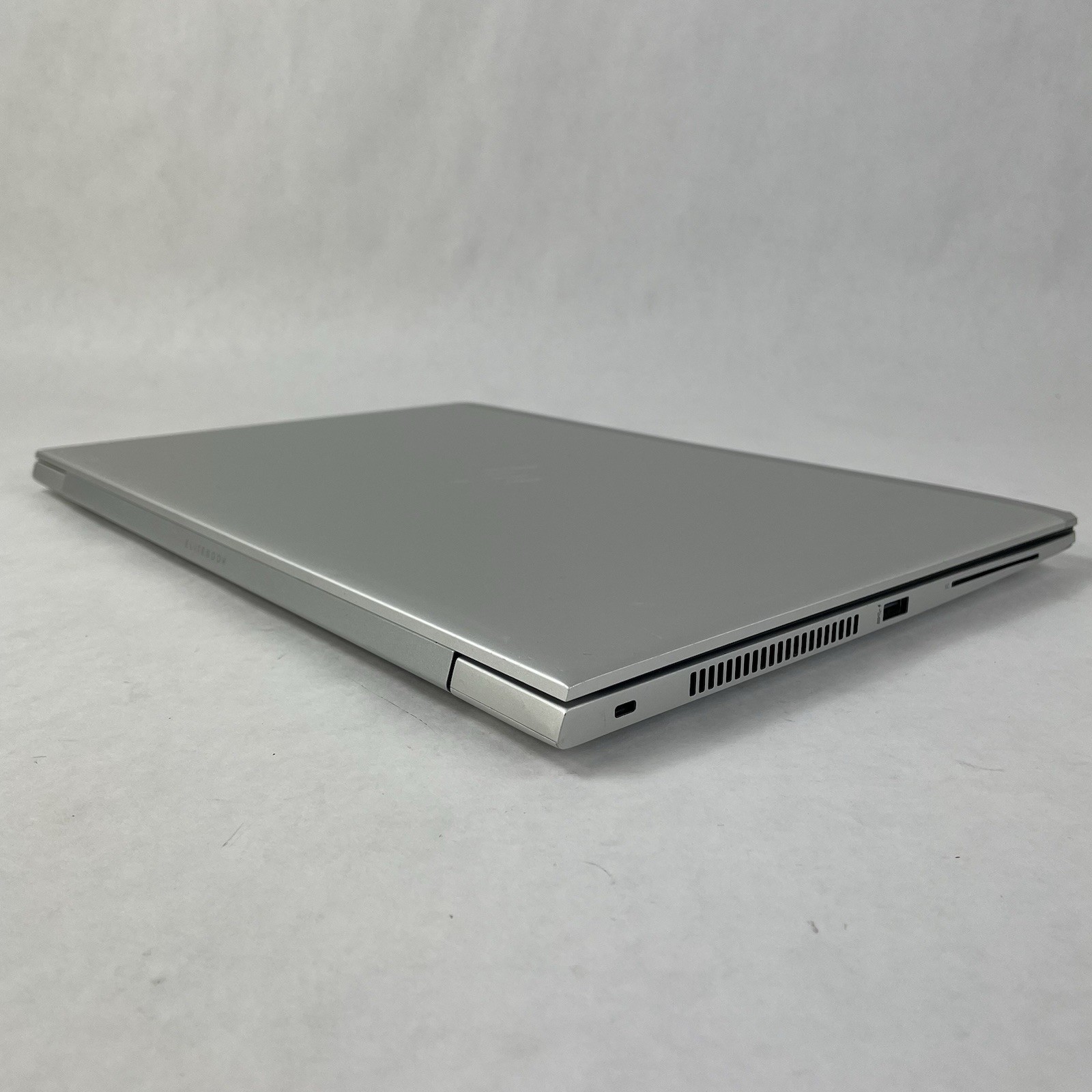 HP EliteBook 850 G6 15.6″ i7-8665U 1.90 GHz 8 GB RAM No SSD/OS/AC – Bad Corners