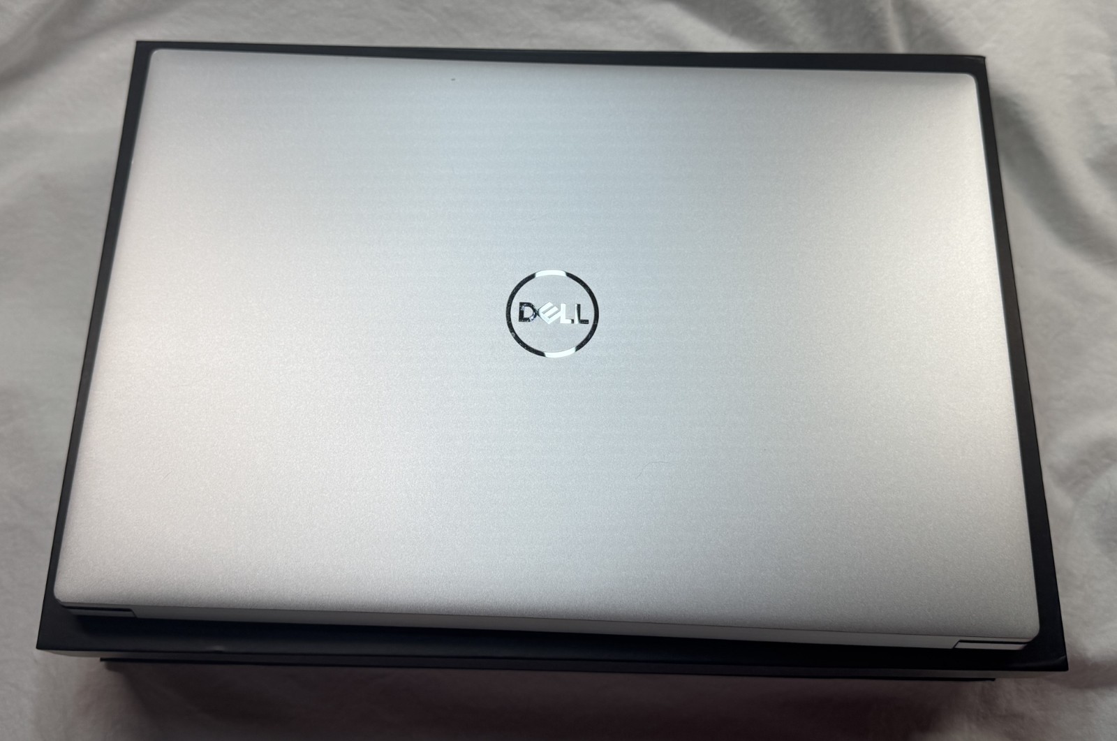 Dell XPS 15 9530 15.6″ OLED TOUCH ✔ I9-13900H ✔ 32GB ✔ 2TB NVMe ✔ RTX 4060 8GB
