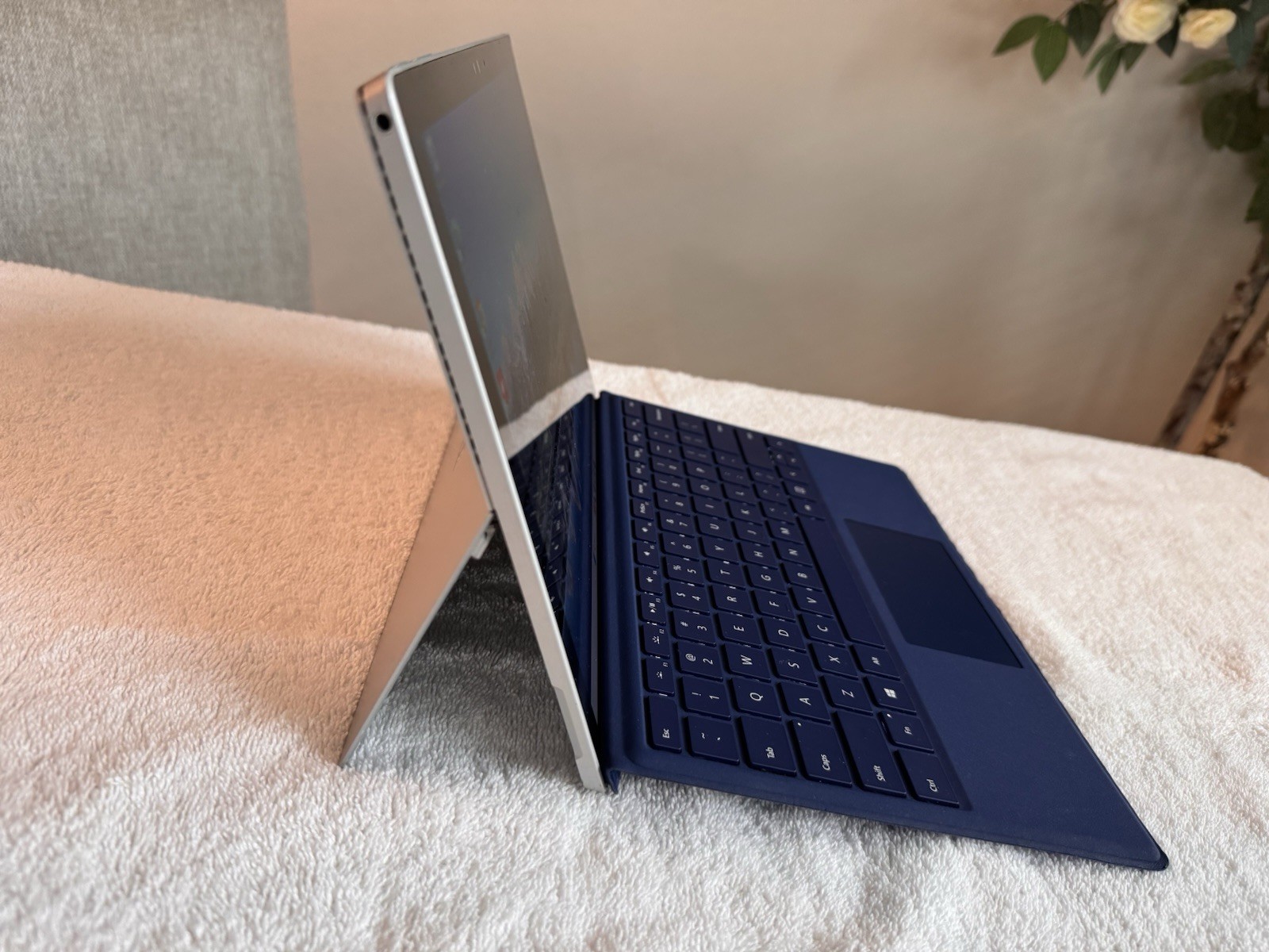 Microsoft Surface Pro 4 1724 12.3″ i7-6650U 2.2GHz 8 GBRAM 256GB SSD Win 11 P