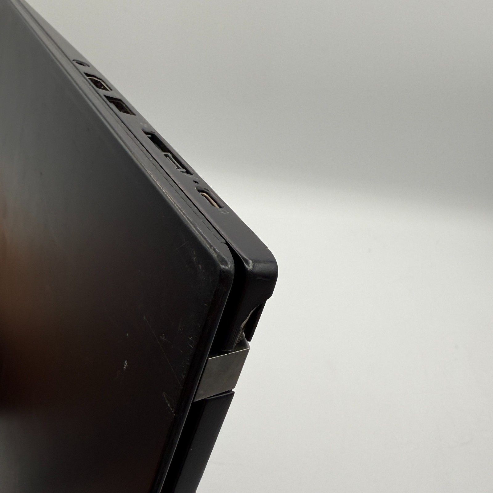 Lenovo ThinkPad T490s i7-8565U Touch 16GB 256GB SSD Win11Pr Fingerprint LTE READ
