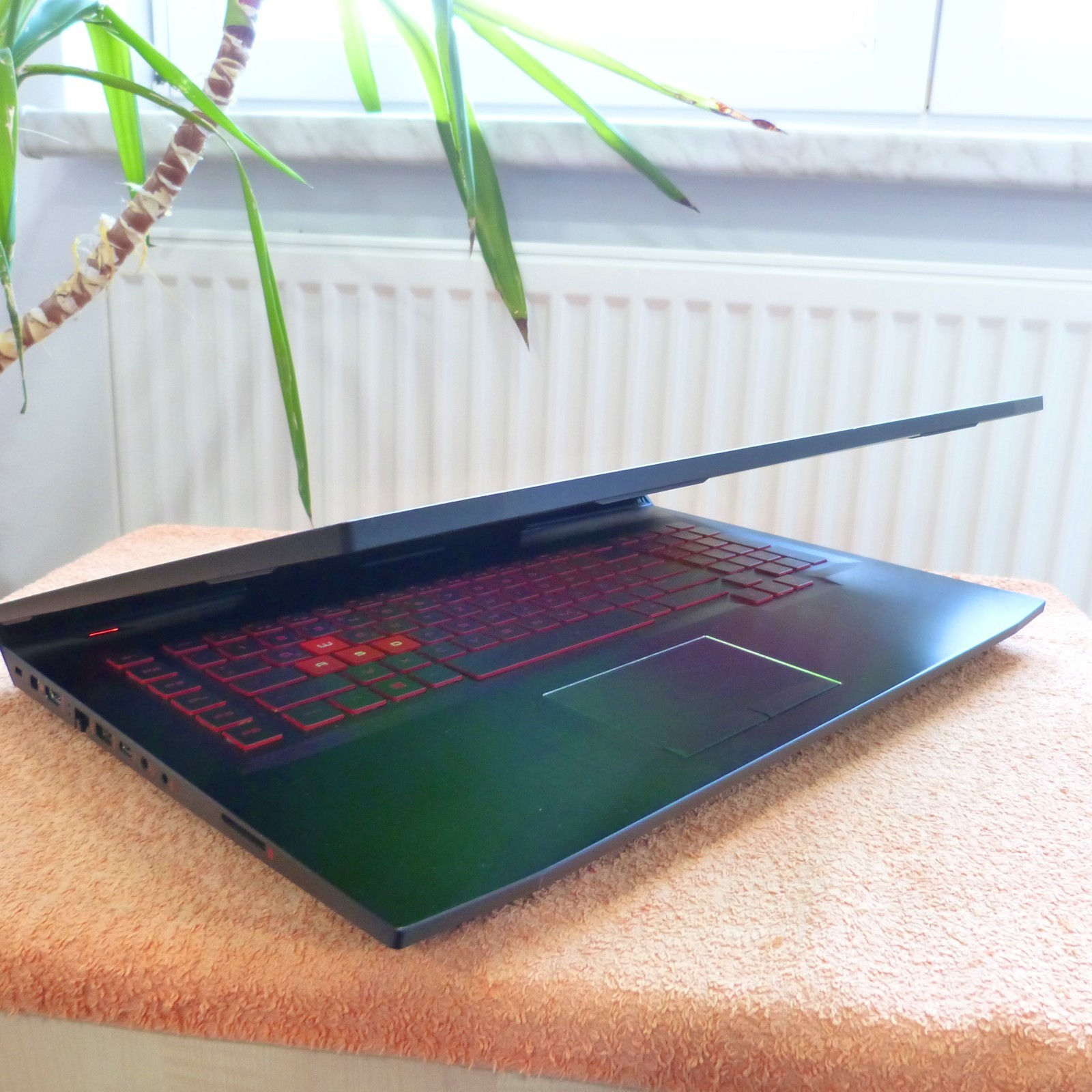 HP OMEN 17 AN i7 FULLHD 120Hz I Geforce GAMING GTX 8GB l Bang Olufsen Sound THX