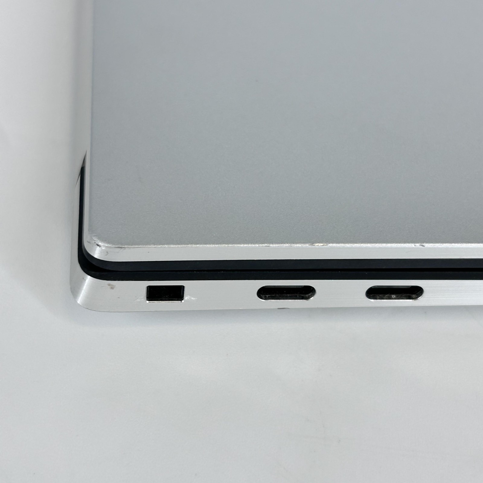 Dell XPS 15 9530 Silver FHD+ 2.4 GHz i7-13700H 16GB 512GB/512GB Arc A370M Good