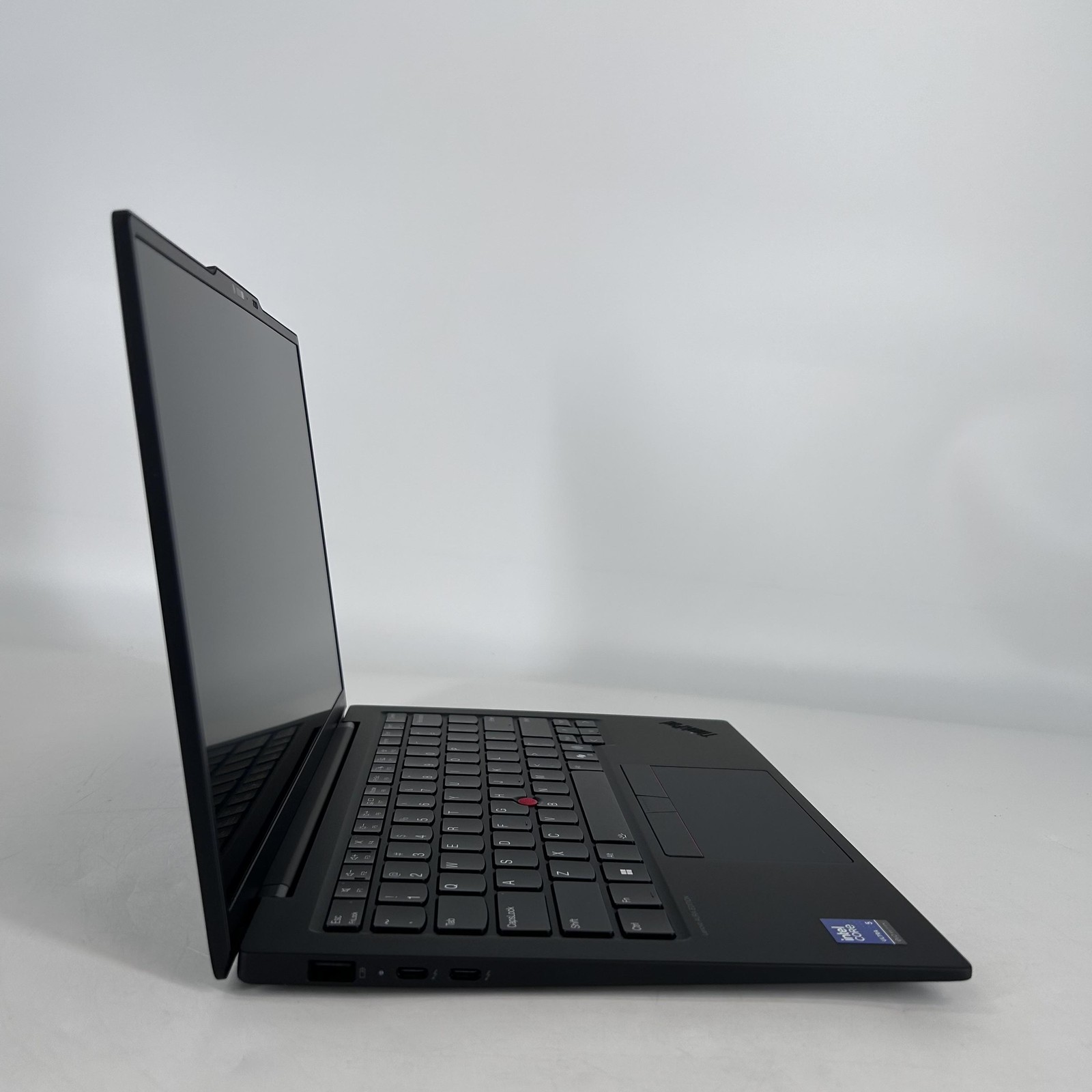 Lenovo ThinkPad X1 Carbon Gen 13 14 TOUCH 2.1 GHz Ultra 5 226V 16GB 512GB SSD
