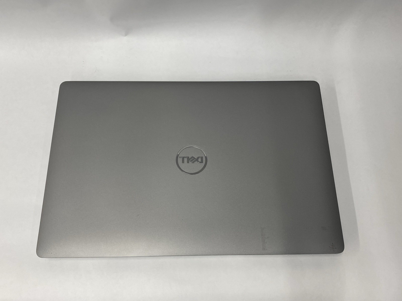 Dell Precision 3551 – FHD – i7-10850H – 16GB – 256SSD – W11P – READ