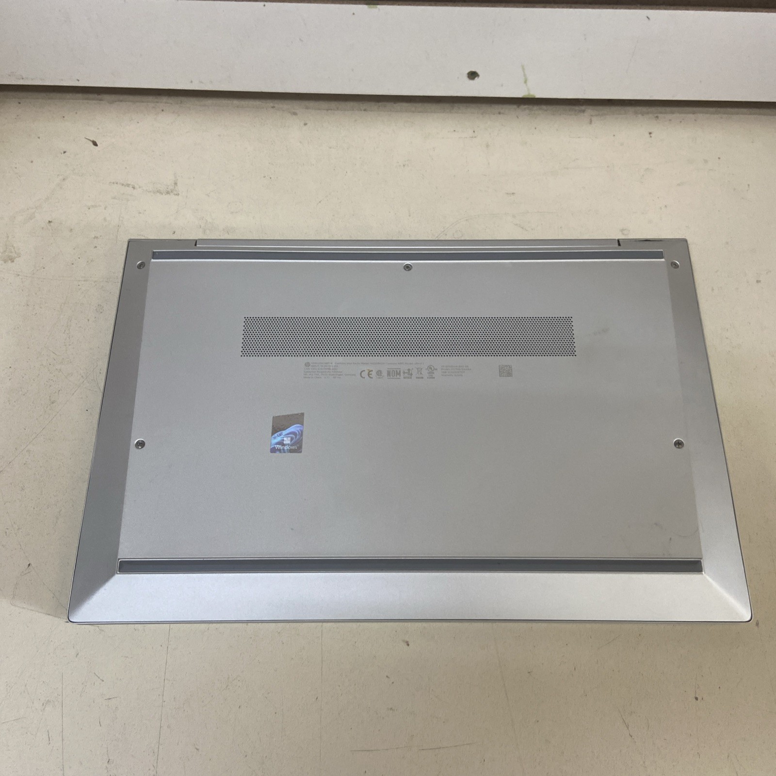 HP Elitebook 840 G8/2.6ghz Core i5-11th gen QUAD/16GB/256GB SSD/14″-W10Pro