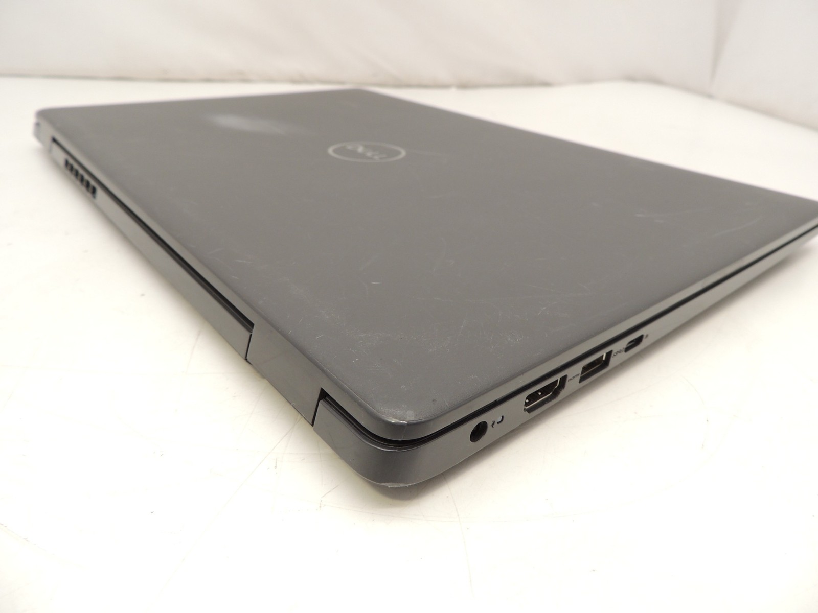 Dell Latitude 3510 15.6″ Core i5 10210U 8GB 240GB w/ Battery Laptop Tested No OS