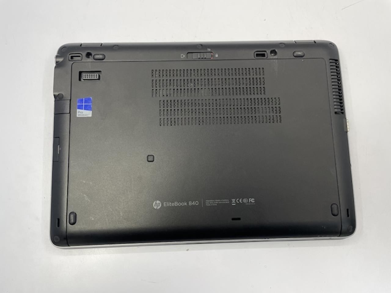 HP ELITEBOOK 840 G2 Laptop w/ Intel Core i5-5300U 2.30 GHZ + 16 GB No HD/Battery