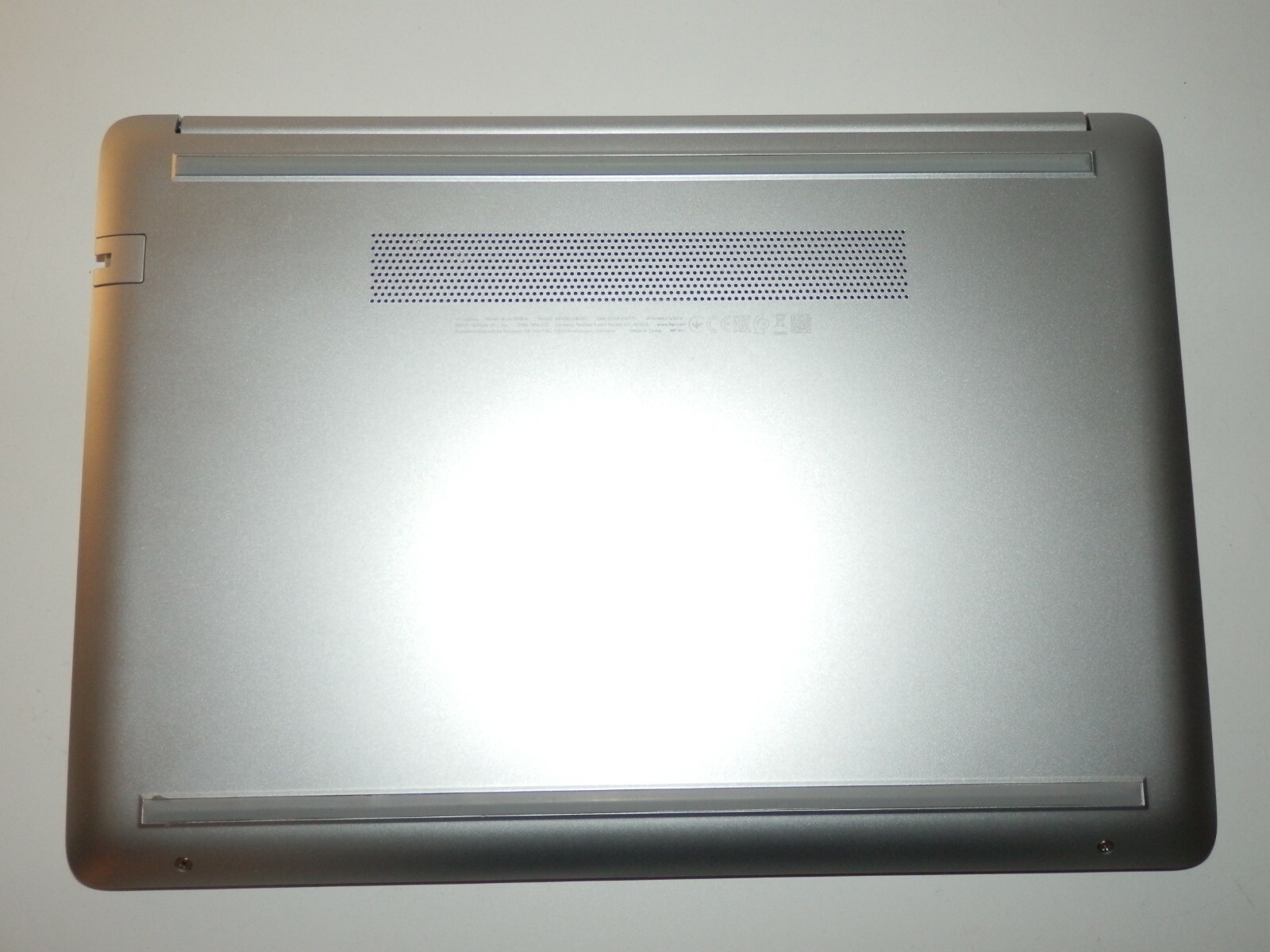 HP 14-ck0518na, Intel i5-8250U, 4GB Ram, 128GB SSD, UHD 620, 14″ inch HD, Original Box