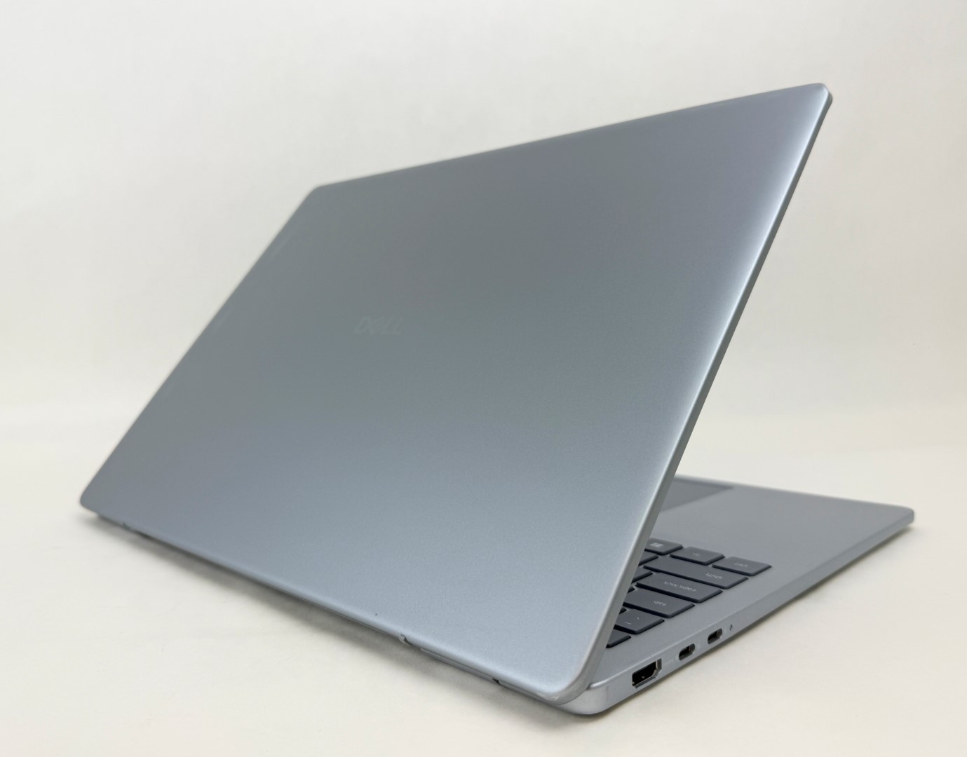 Dell 16 Plus DB16250 16″ 1920×1200 Touch Ultra 9 288V 32GB 1TB SSD W11H -Dent