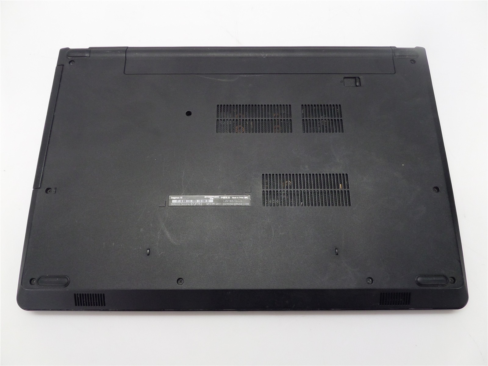 Dell Inspiron 15 3567 15.6″ Laptop w/ i3-7100U 2.4GHz CPU 8GB RAM – No HDD/OS