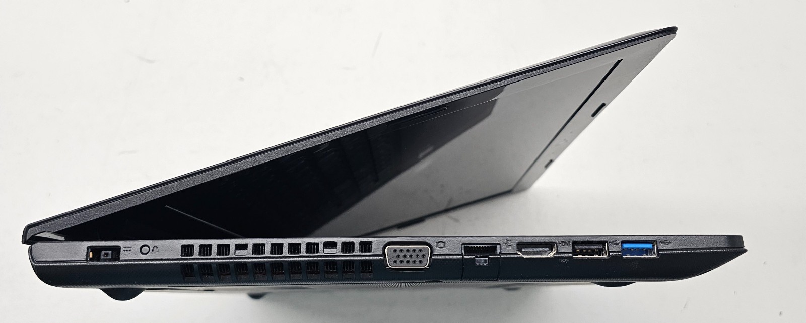 Lenovo Z50-75 15.6″ Laptop AMD A10-7300 8GB Ram NO HD/OS (FL)