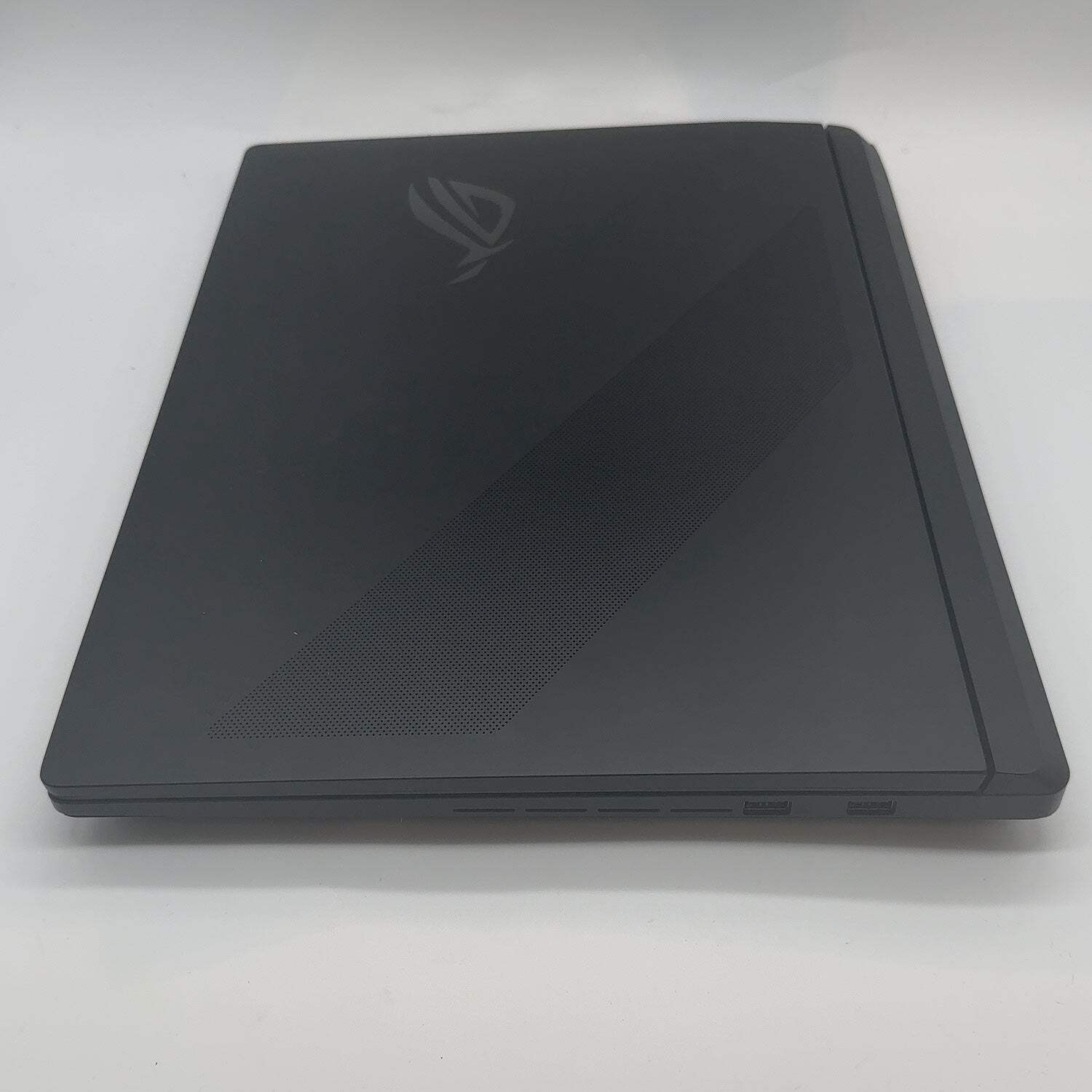 Asus ROG Strix G835L 18″ Core Ultra 9 275HX 32GB RAM 1TB SSD GeForce RTX 5070 Ti