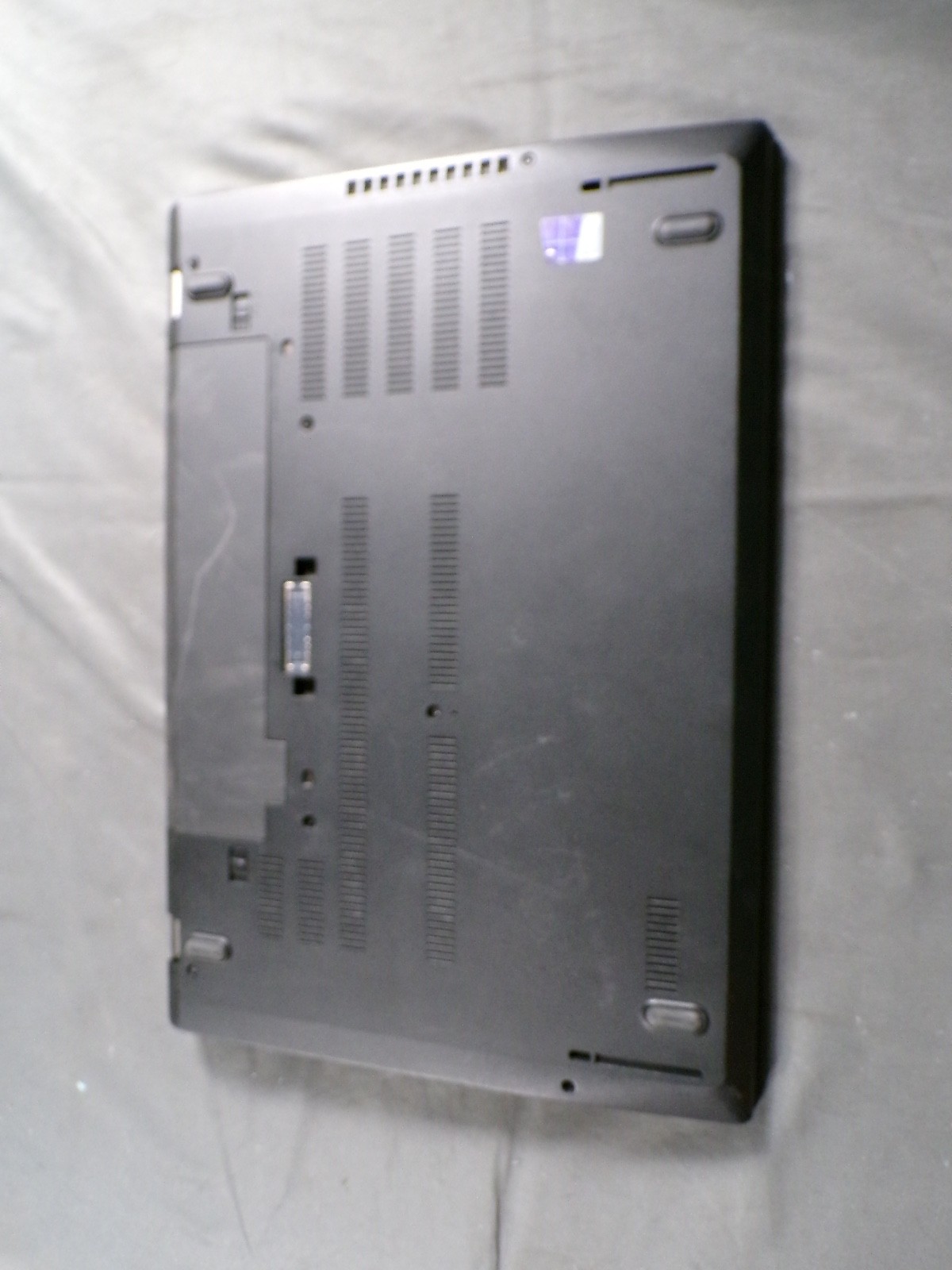 THINKPAD LENOVO T570 INTEL CORE i5-7200U 2.50GHZ 12GB RAM **NO HD/ NO CADDIE
