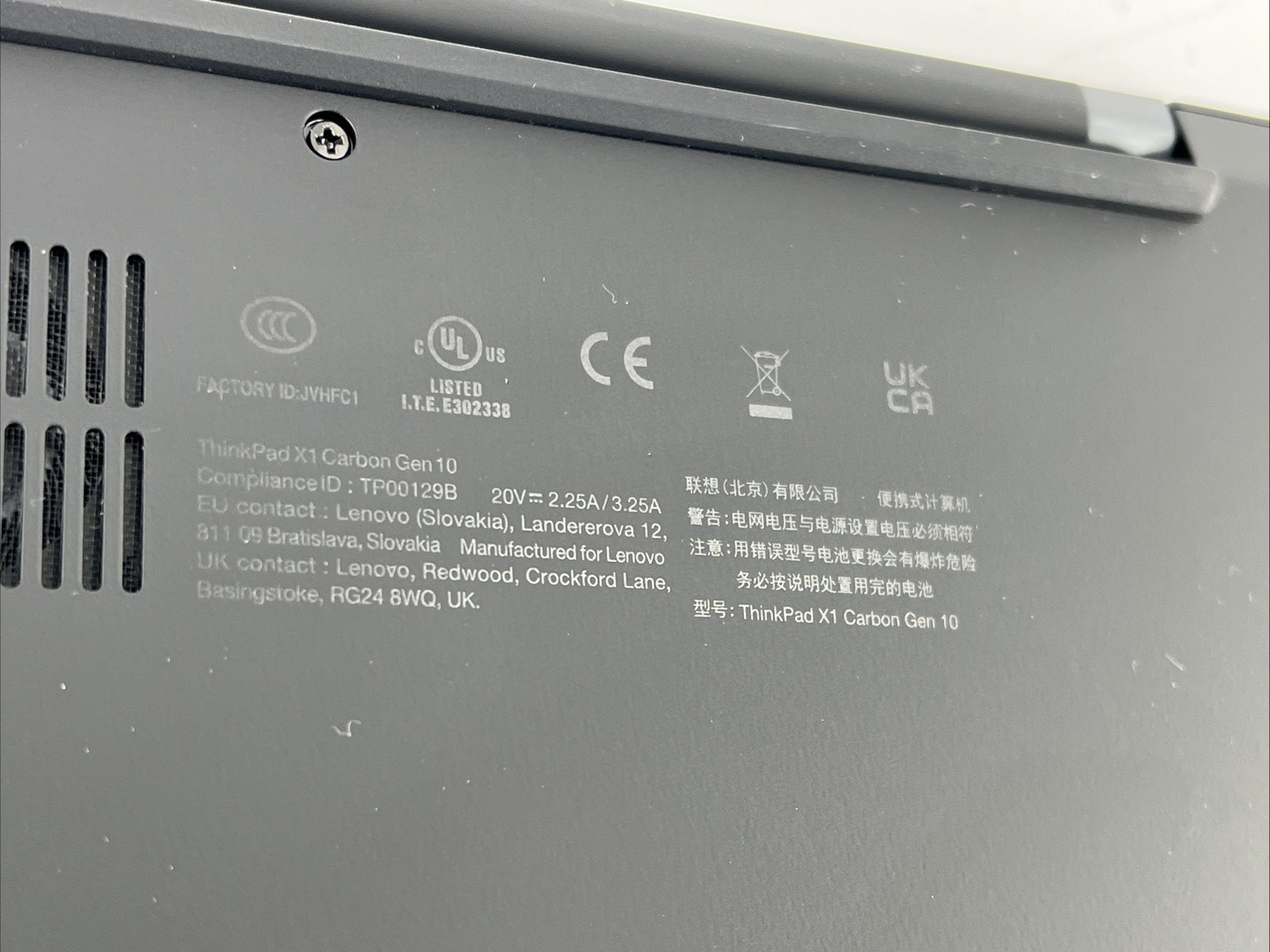 Lenovo ThinkPad X1 Carbon Gen 10 14″ TOUCH i7-1270P 16GB RAM 512GB SSD Win11 Pro