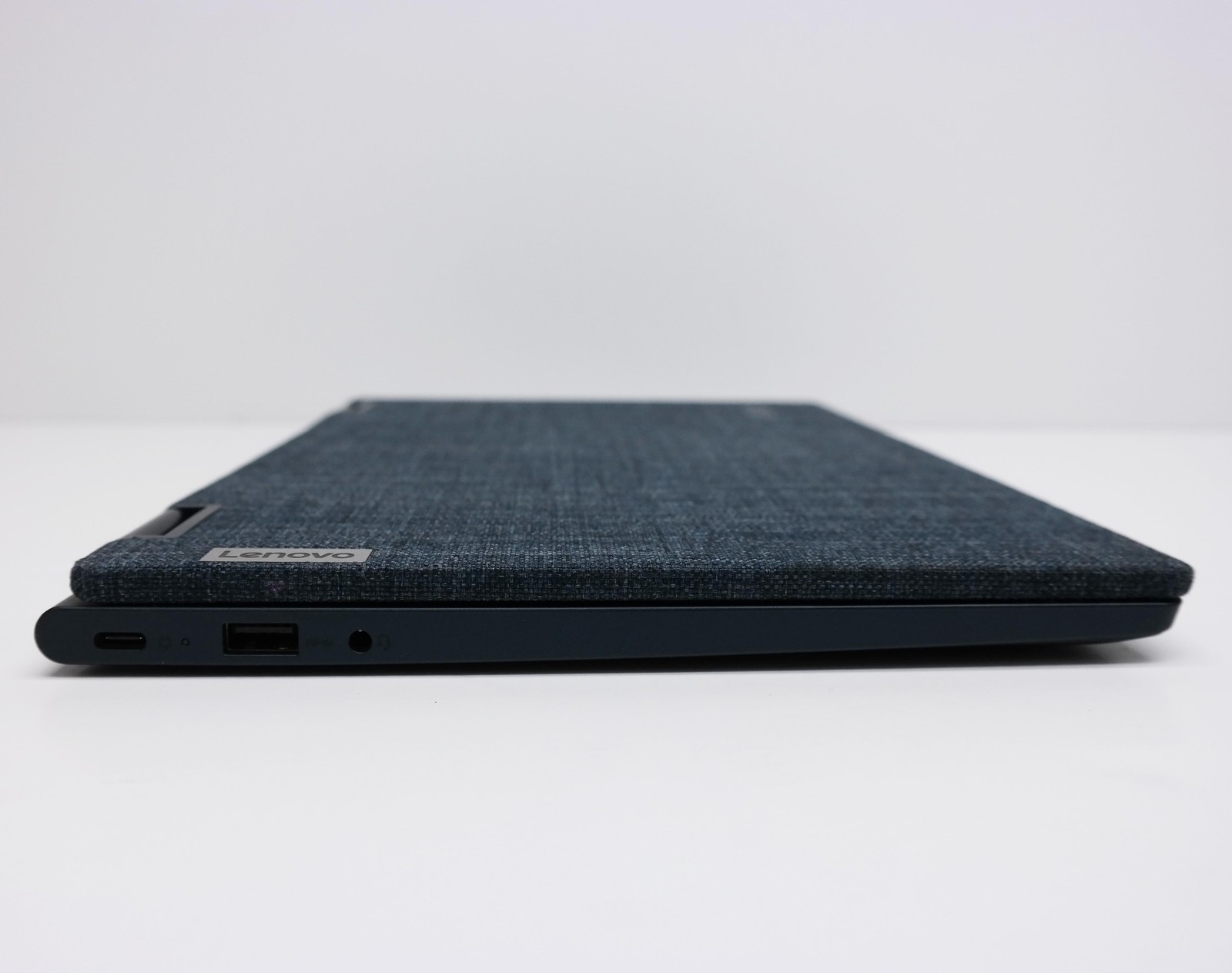 Lenovo Yoga 6 13ARE05 13.3″ AMD Ryzen 5 Pro 4650U 8GB 256GB