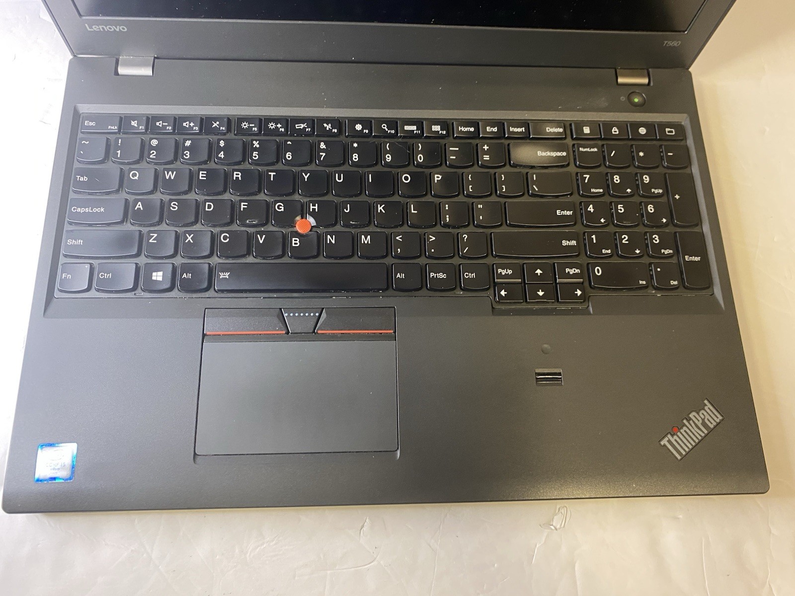 Lenovo ThinkPad T560 Intel i5-6200U @2.40GHz 8GB RAM 256GB 15.6″