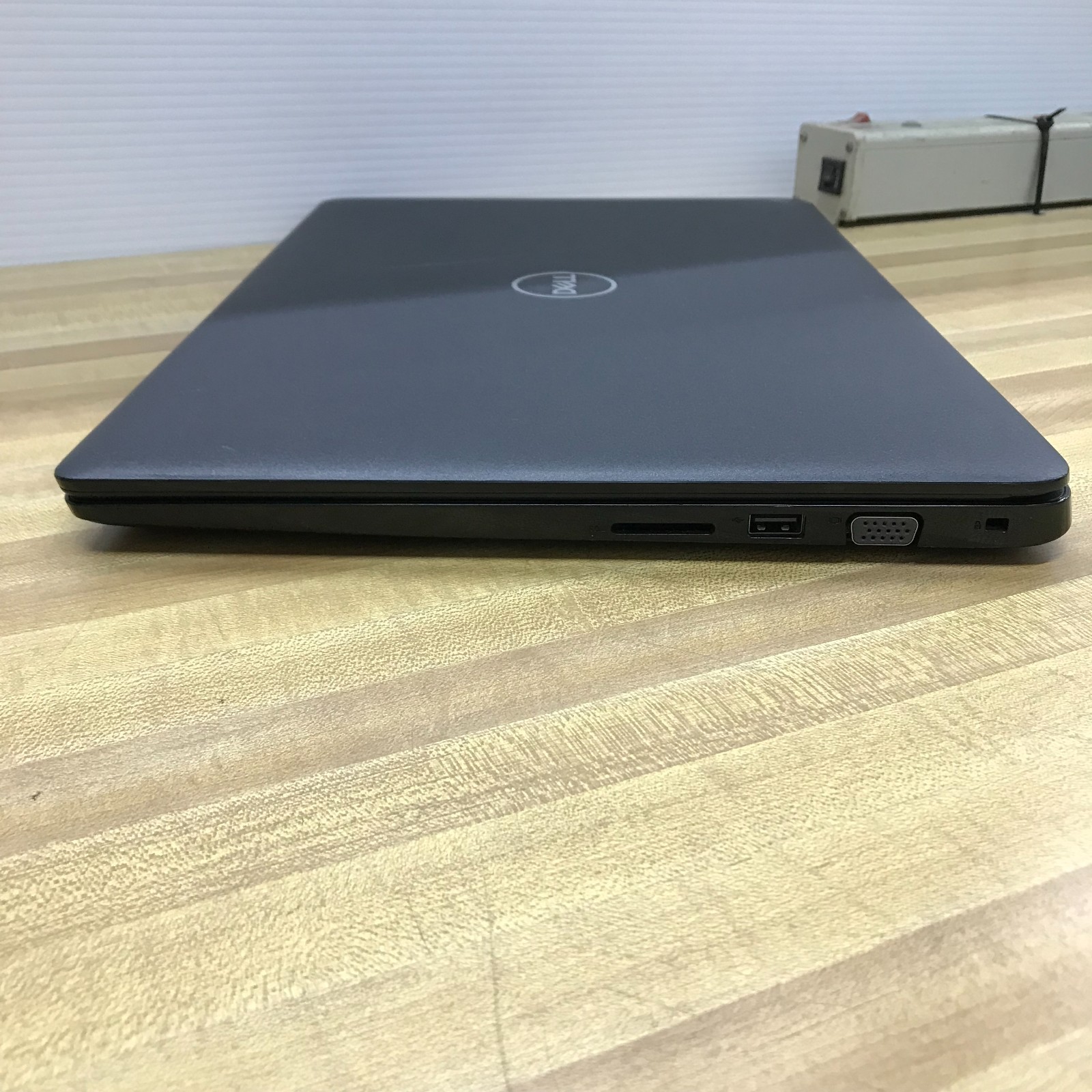 Dell Latitude 3500 15.6″ i5-8265u 1.6GHz 8GB RAM 256GB M.2 SSD (Windows 11 Pro)