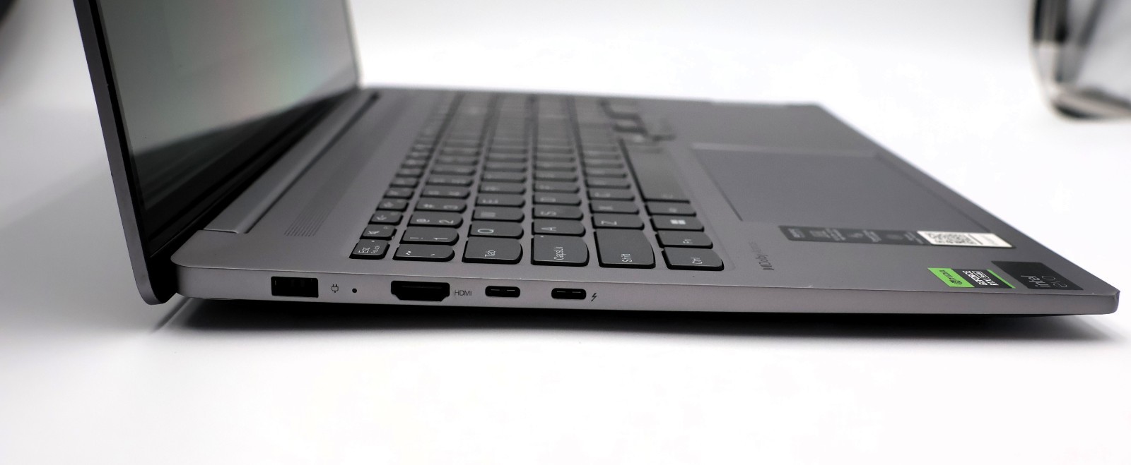 Lenovo IdeaPad Pro 5i 16″ 2K OLED Touch Intel Ultra 9 185H 32GB 1TB 4050 – Used