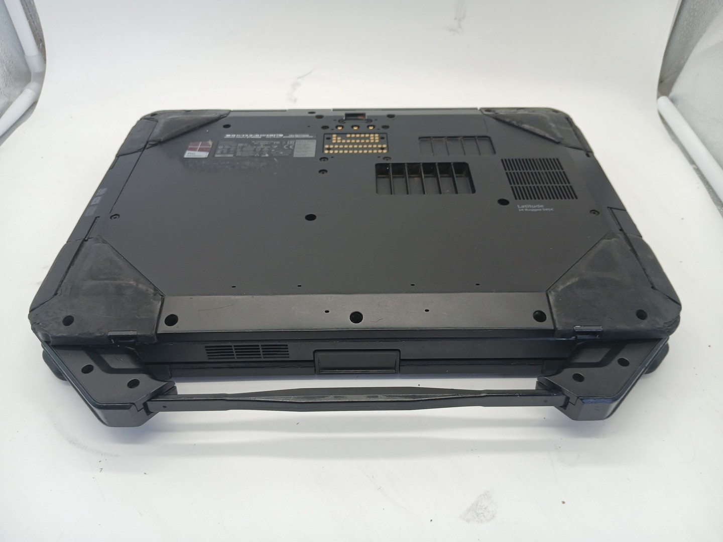 Dell Latitude 5414 Rugged 14″ Core i5-6300U @ 2.4Ghz 8GB RAM 512 SSD Win Pro