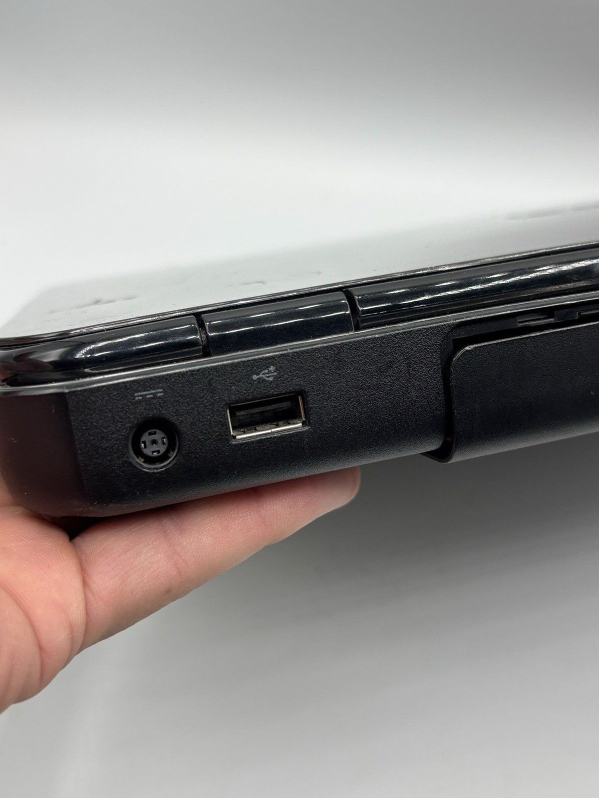 Dell Inspiron N5010 — Untested / For Parts or Repair Only