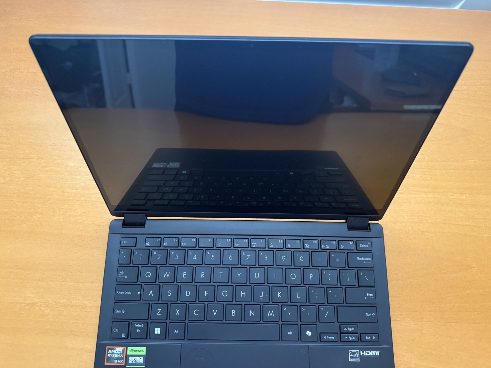 ASUS ProArt PX13 13.3″ 3K OLED 2-in-1 Touch Laptop Ryzen AI 9 32GB 1TB RTX 4050