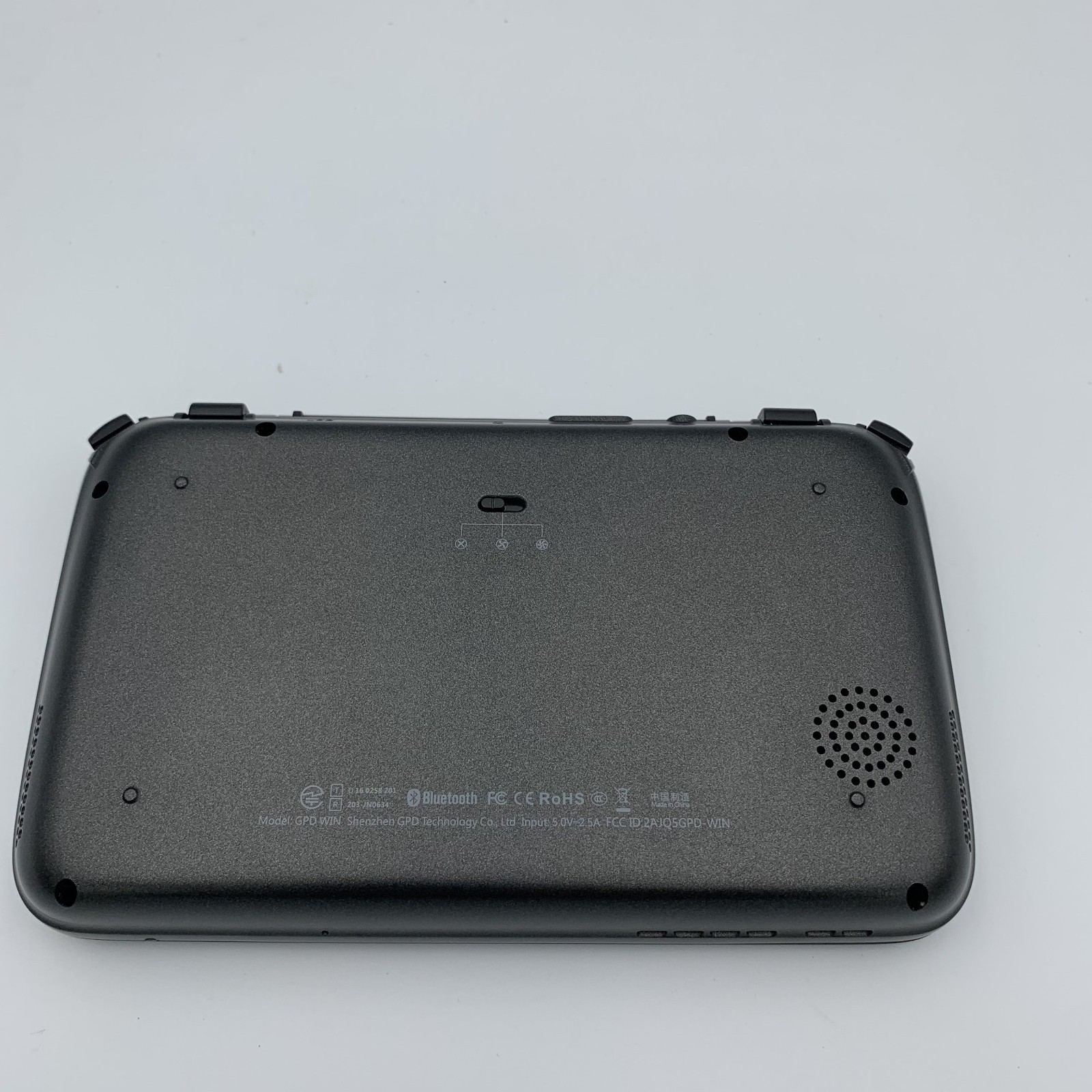 GPD WIN Handheld Gaming PC 4GB 64GB Black Windows 10 Pro Intel x7-8700 Japan