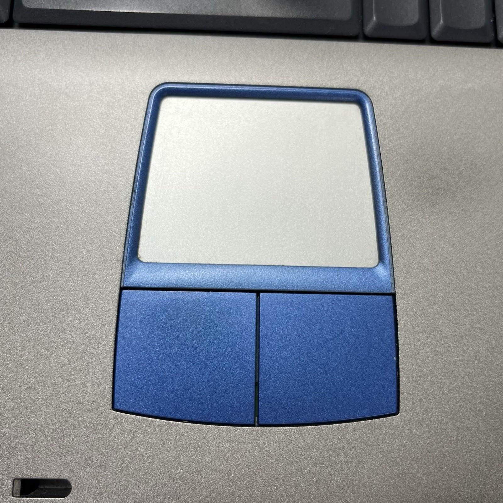 2002 Dell Inspiron 5100 14.1″ Laptop Pentium 4 2.53GHz 30GB Windows XP