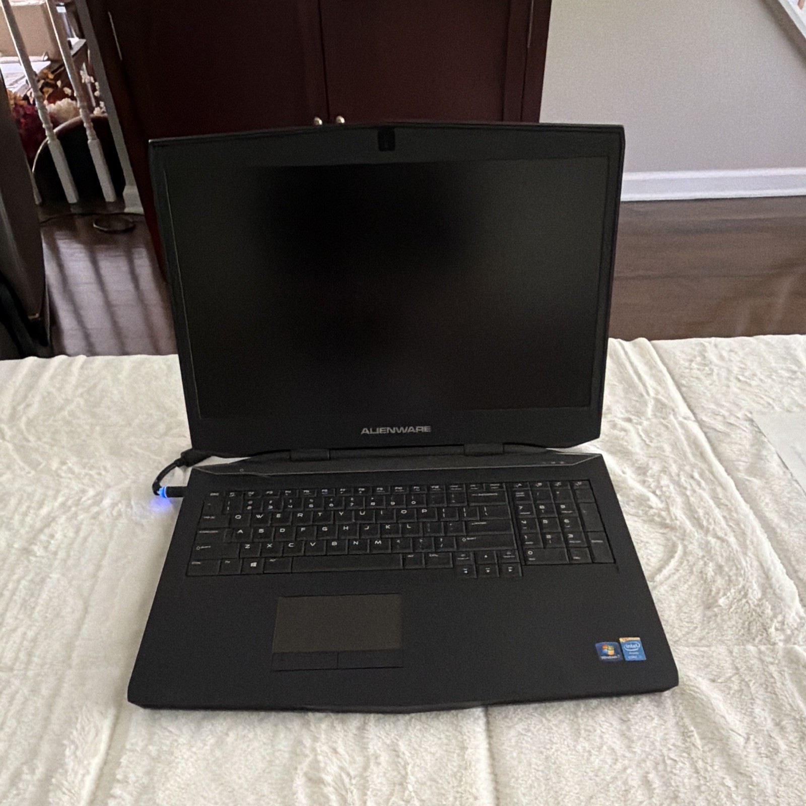 Alienware 17 R1 Gaming Laptop Intel Core i7-4700MQ 16GB RAM Windows 7 – READ