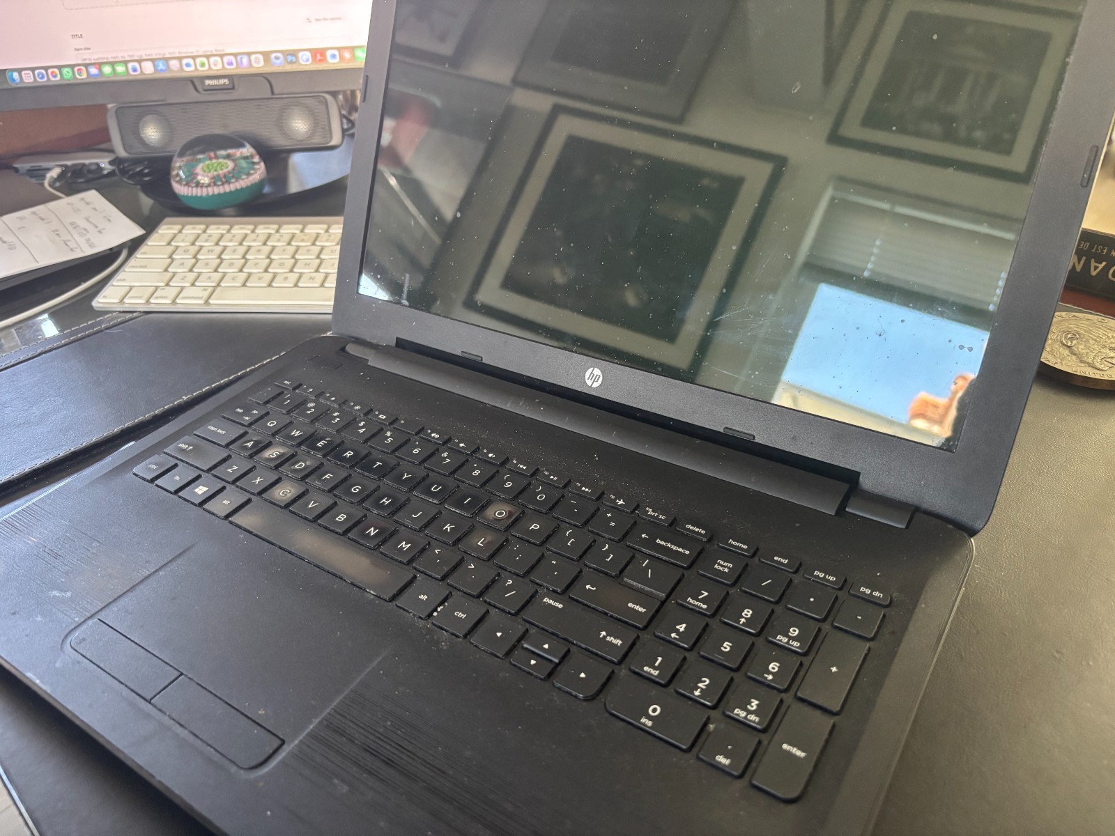 HP 15-ba009dx AMD A6-7310 4gb RAM 500gb HDD Windows 10 Laptop Black