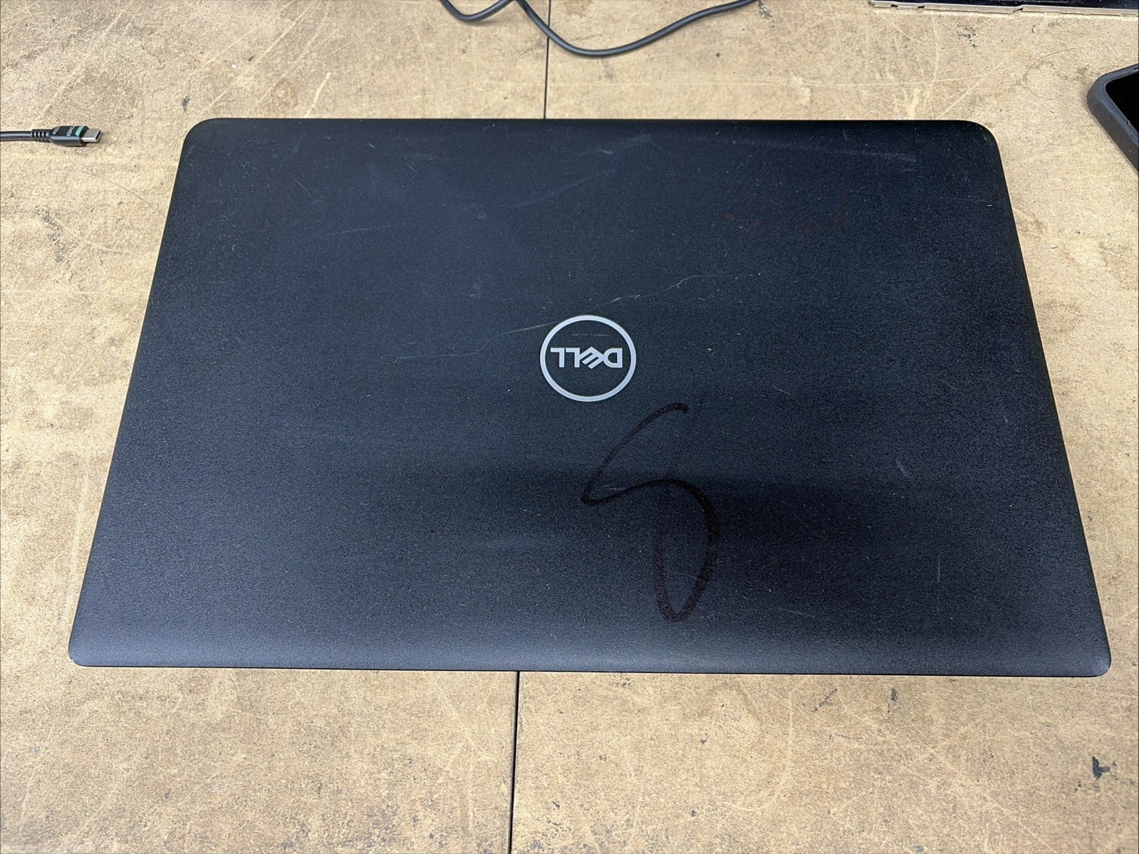 Dell Latitude 3500 15.6” FHD i7-8565U 8GB RAM NO OS/SSD
