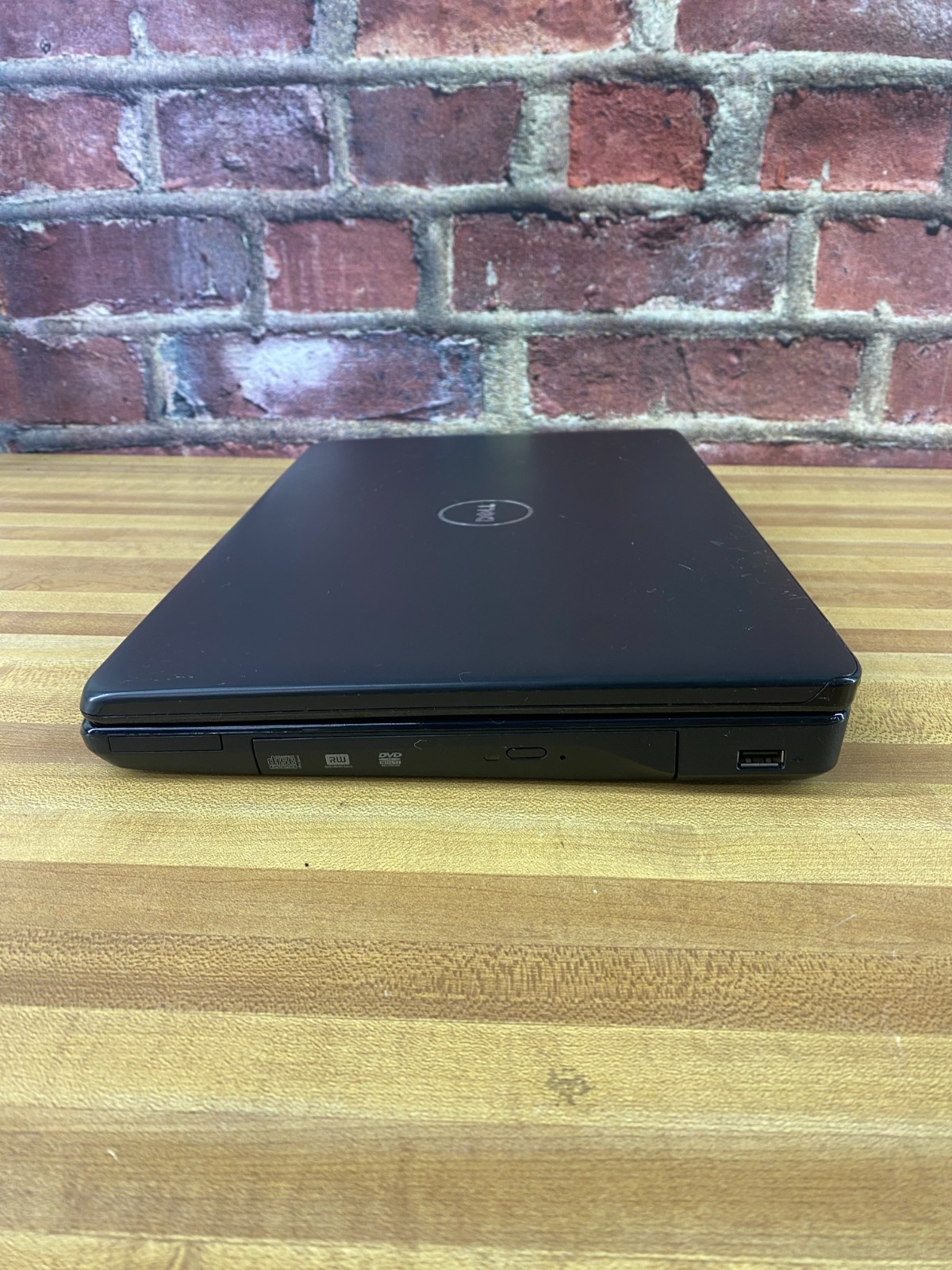Dell Inspiron 1545 Laptop 15.6″ Pentium D 3GB RAM 320GB HDD (Windows 7 64-Bit)