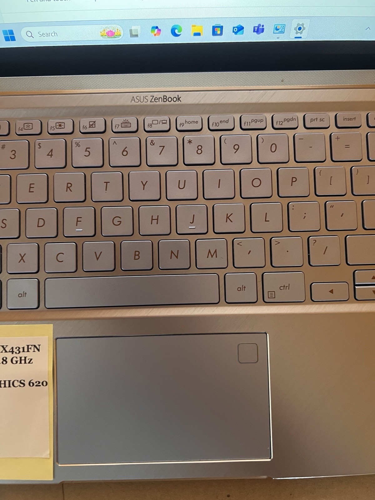 Asus zenbook Ux431f, i7-8565U , 16G Ram, UHD Intel Graphics, 256G, Win11 Pro