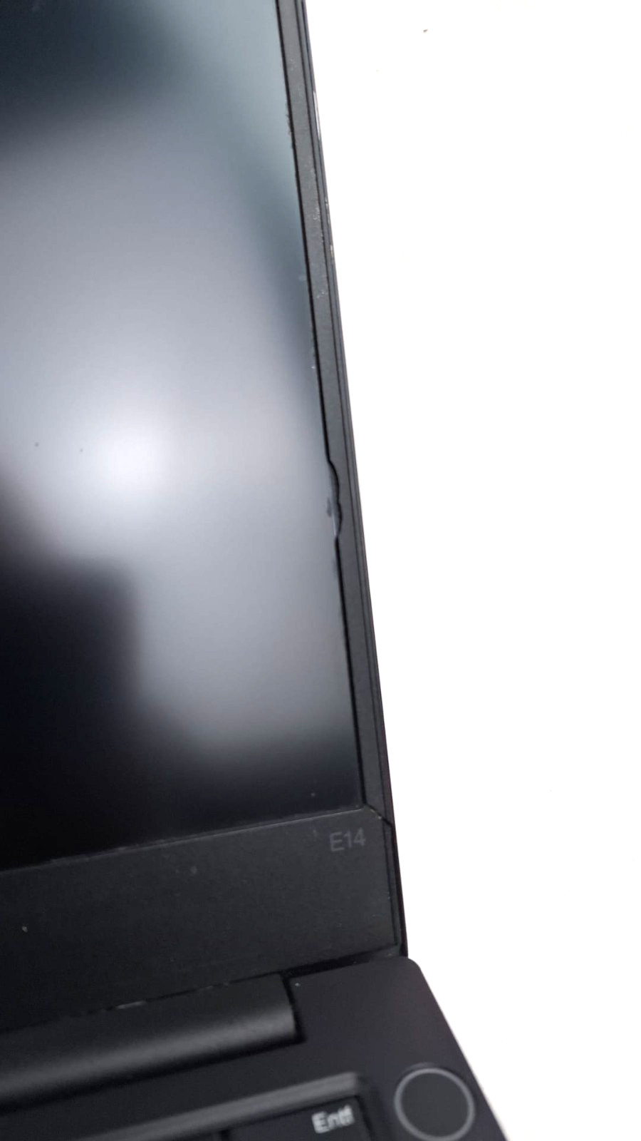 Lenovo ThinkPad E14 14 inch i5-10210U 1.60GHz 8GB 256GB NVMe Win11 QWERTZ Broken
