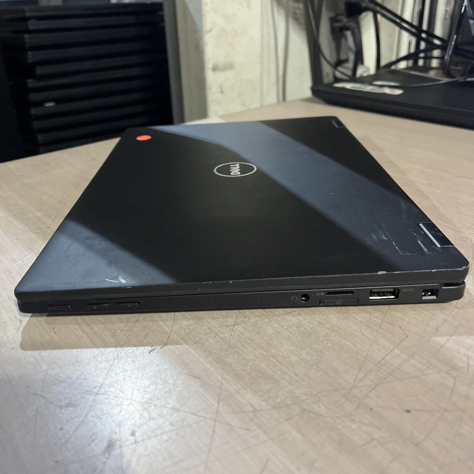 DELL LATITUDE 5289 INTEL CORE I5-7300U 2.60GHZ 8GB RAM NO HD