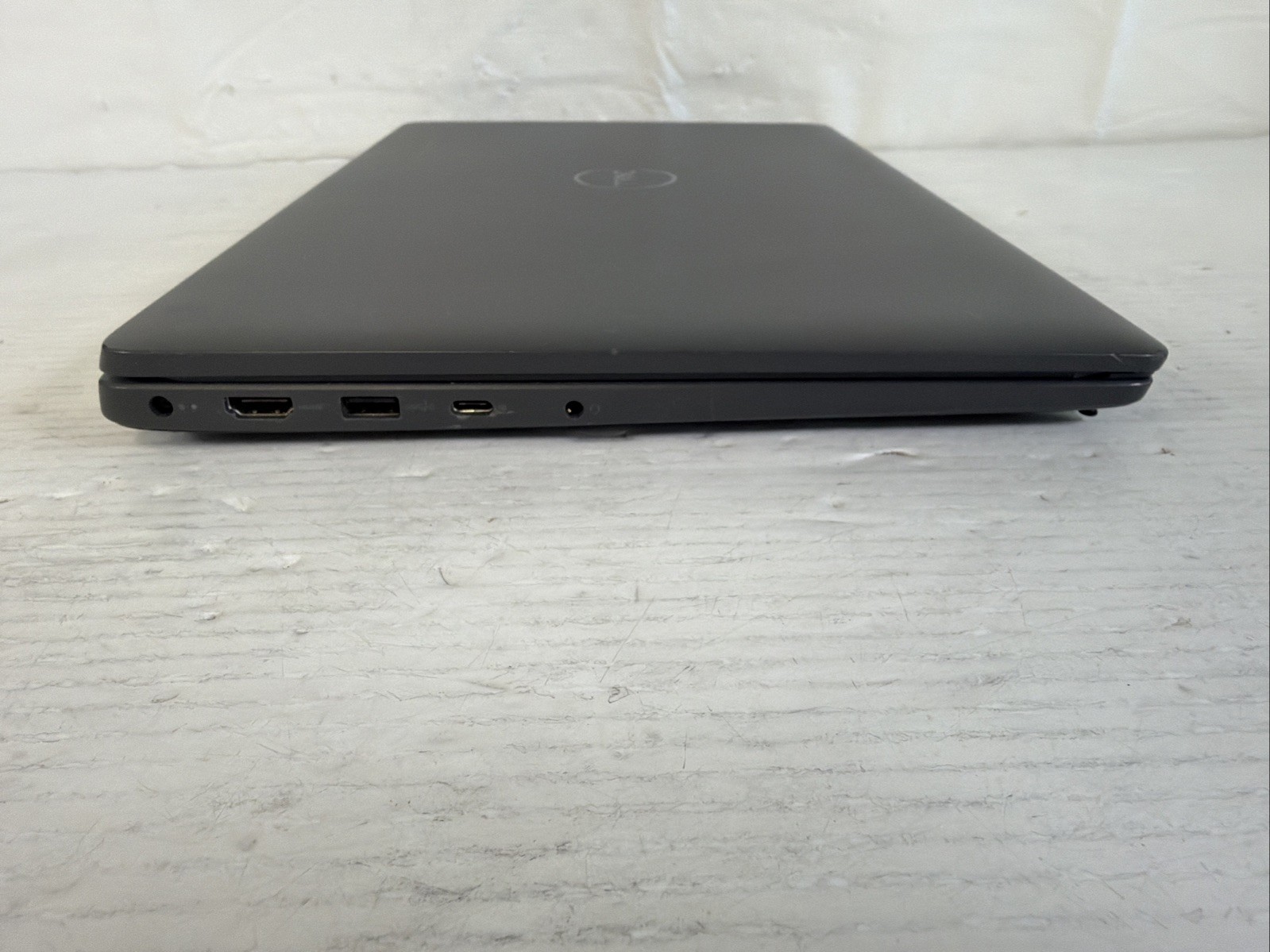 Dell Latitude 3540 Intel Core i7-1355U 4.25GHz 8GB RAM 256GB NVMe Windows 11 Pro