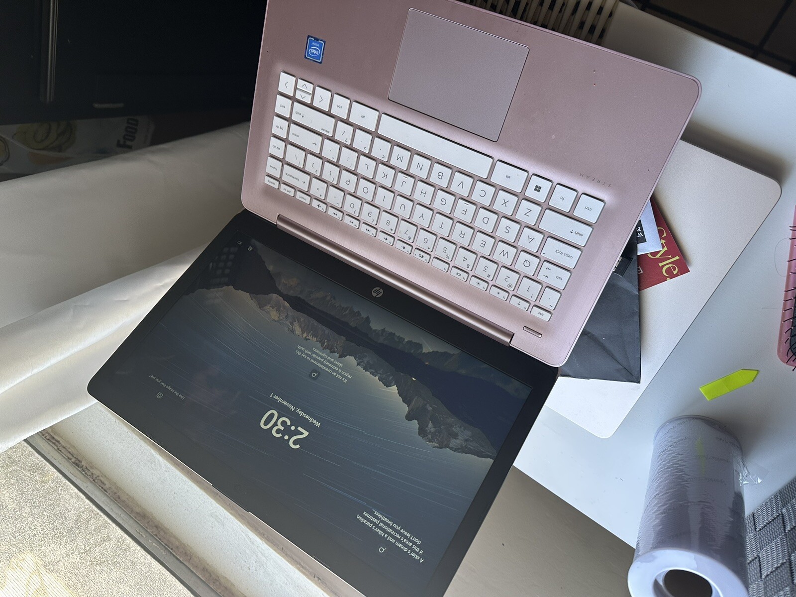 HP Stream 14-cb172wm 14″ (64 GB, Intel Celeron N4000, 1.10 GHz, 4 GB) Laptop…
