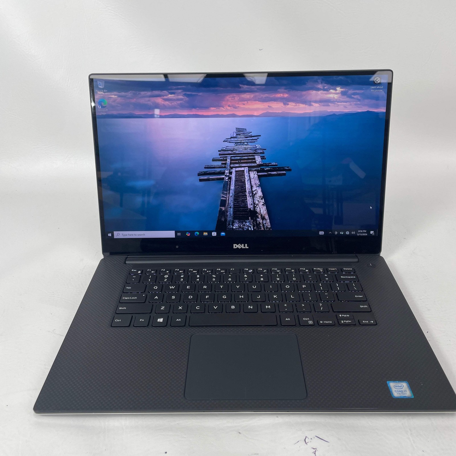 Dell XPS 9560 15.6″ i7-7700HQ 2.8GHz 16GB RAM 1TB SSD GeForce GTX 1050