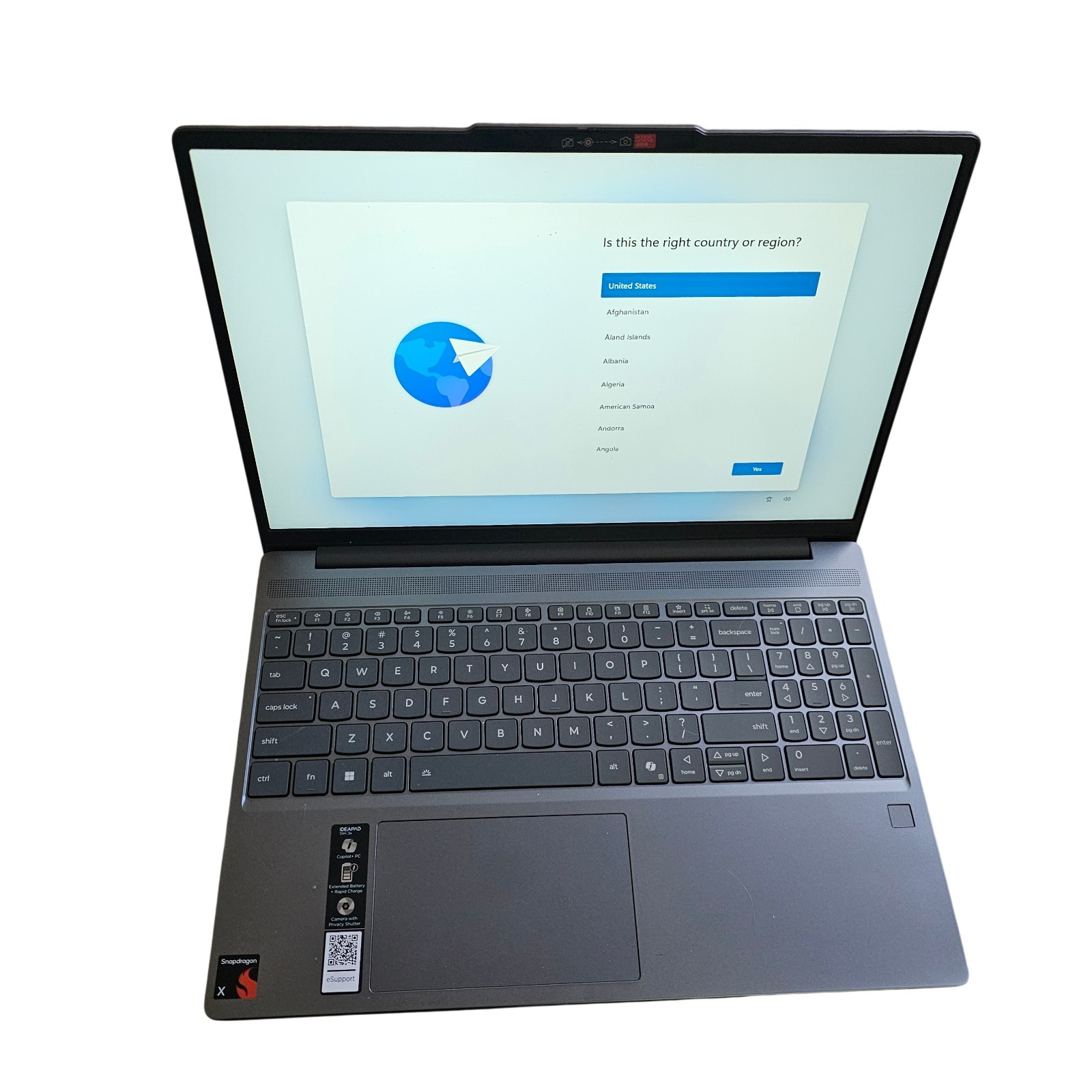 Lenovo IdeaPad Slim 3x 15.3″ Laptop – Snapdragon X – 16GB – 1TB SSD – Open Box