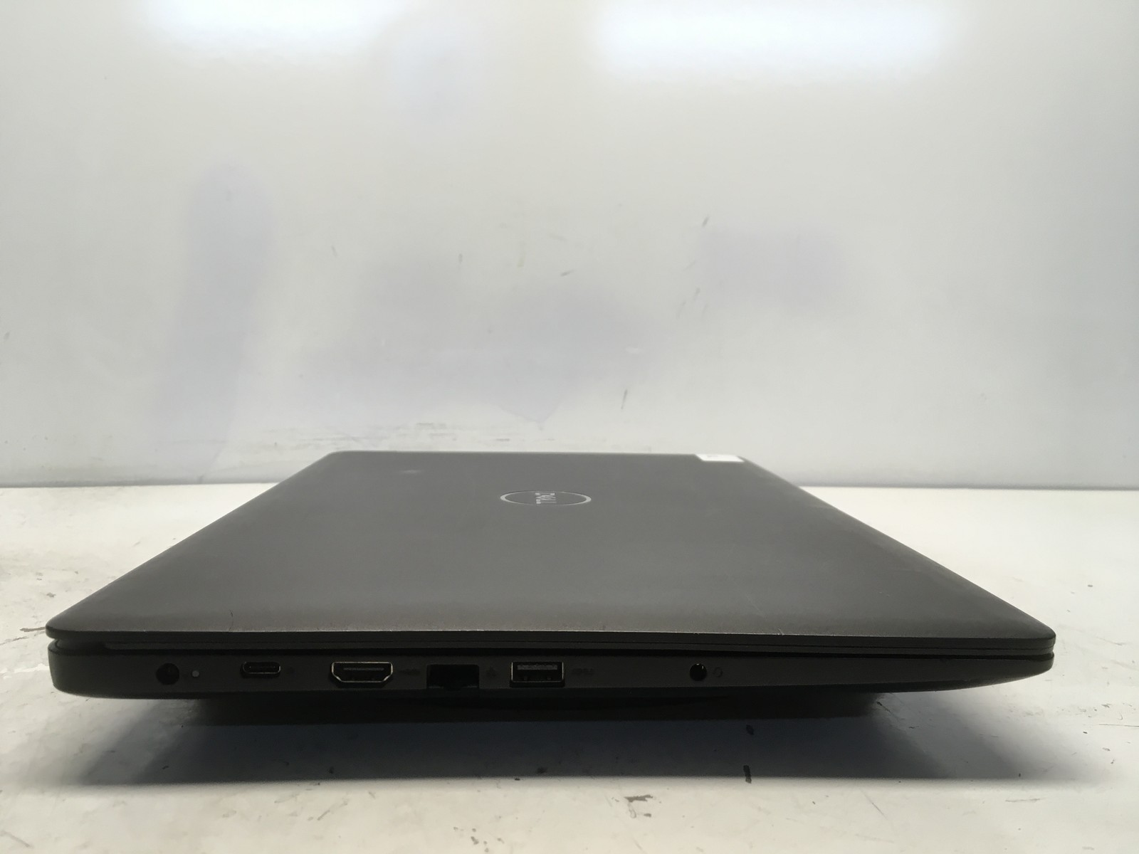 Dell Latitude 3590 Intel i3-7020U 2.3GHz 8 GB NO HDD No Batt