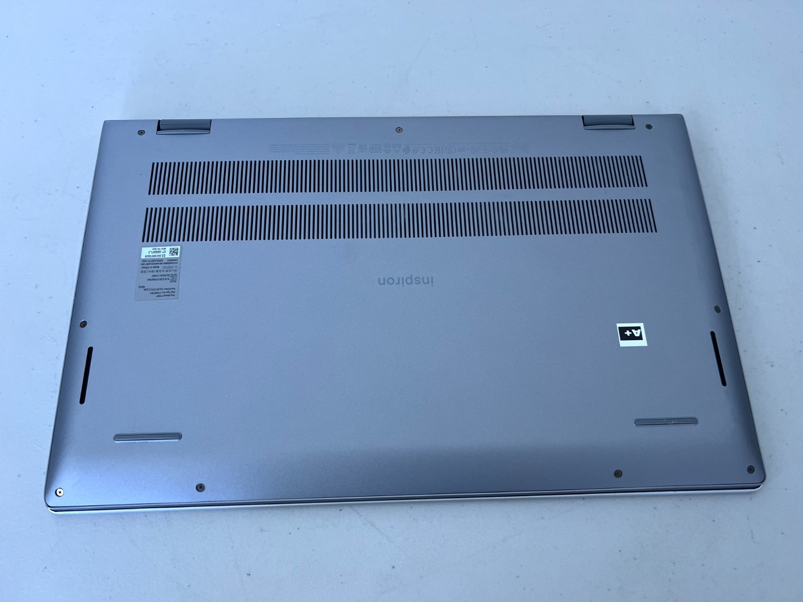 Dell Inspiron 15 5510 i7-11390H 16GB 1TB SSD 15.6″ FHD Backlit Win11 Iris Xe GPU