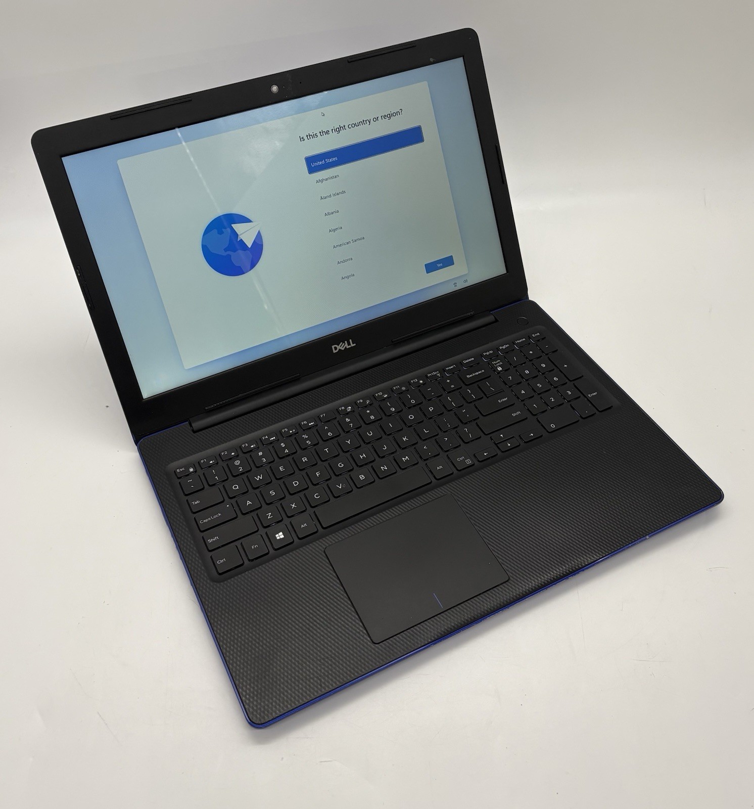 Dell Inspiron 3593 Blue Touch Laptop i5-1035G1 16GB RAM 256GB M.2 750GB HDD W11